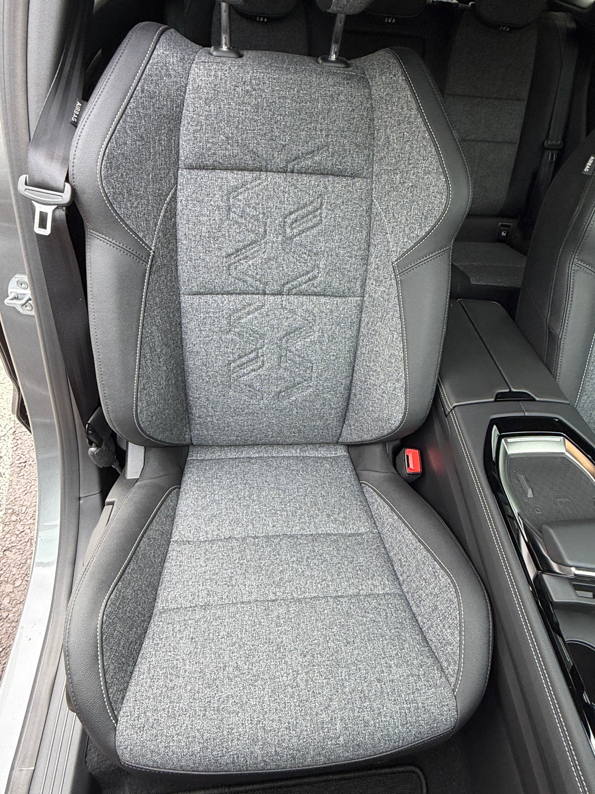 RENAULT Austral 1.2 HEV 200 Techno A-image-8