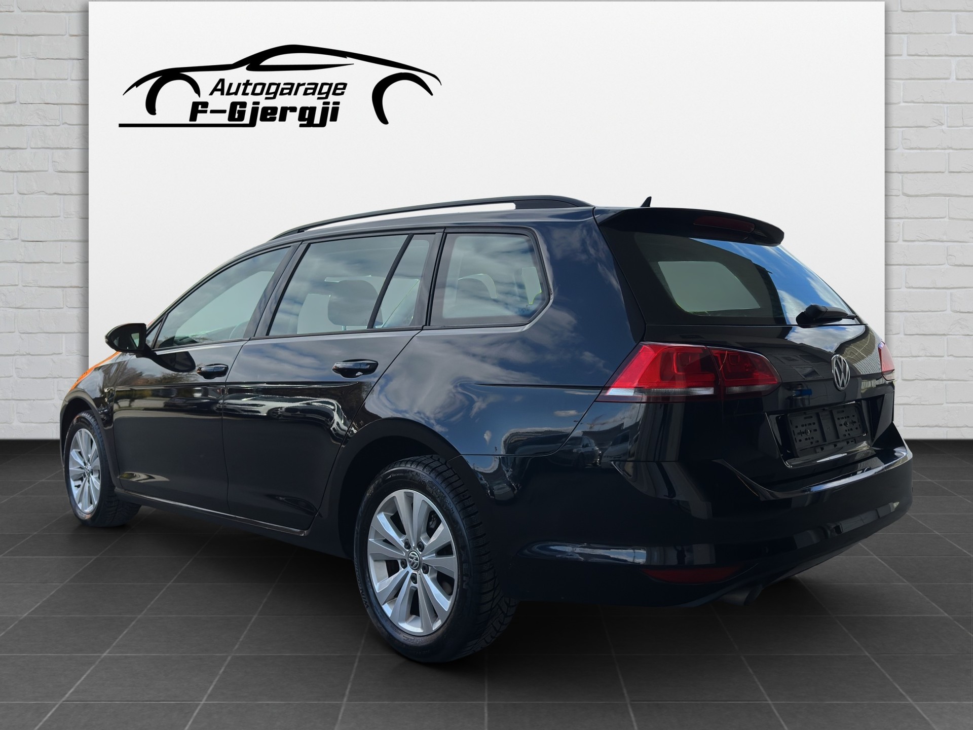 VW Golf Variant 1.6 TDI Comfortline DSG-image-3
