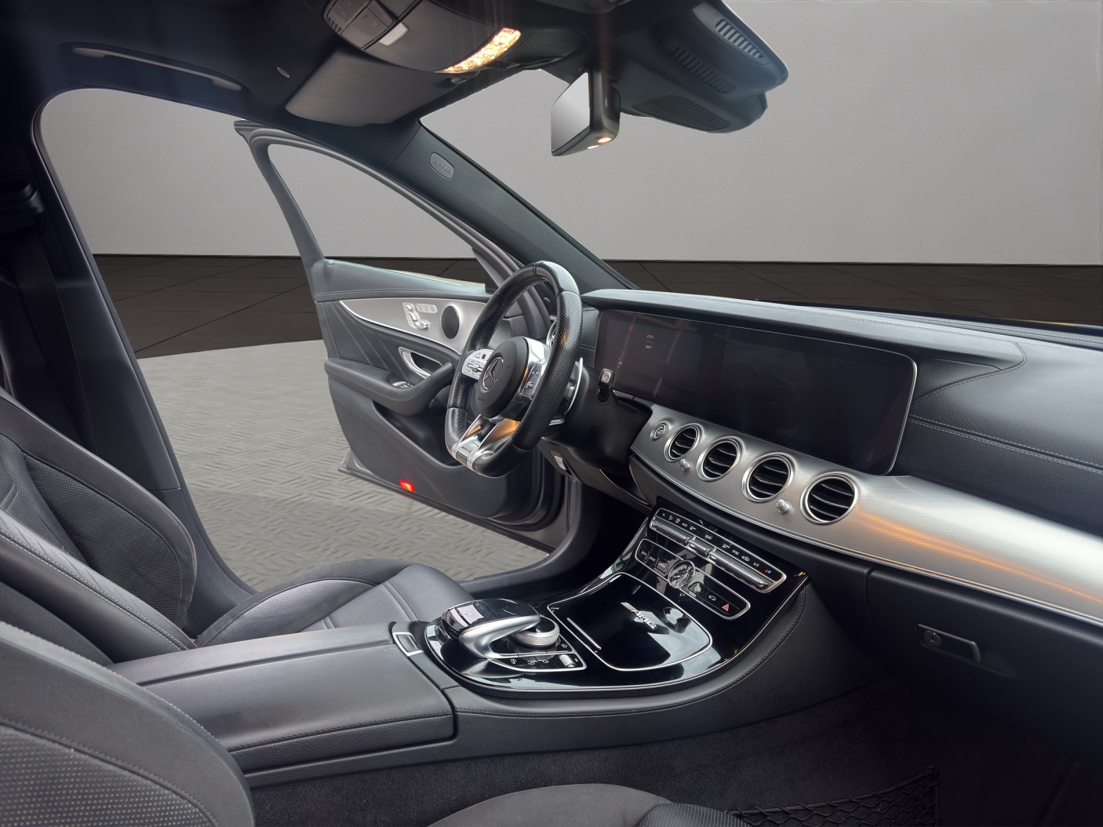 MERCEDES-BENZ E 63 AMG 4 Matic 9G-Tronic-image-8
