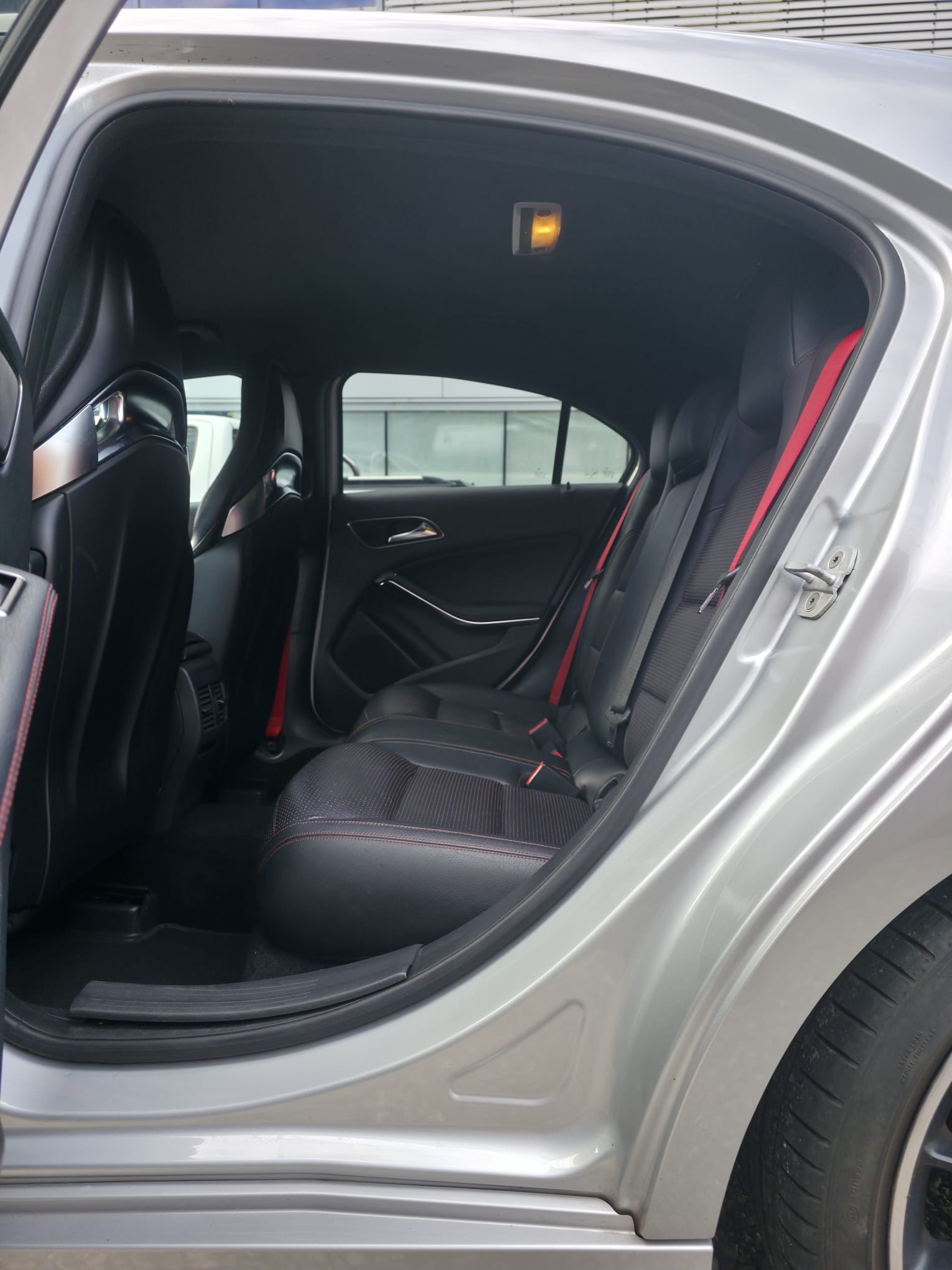 MERCEDES-BENZ A 45 AMG 4Matic Speedshift 7G-DCT-image-8