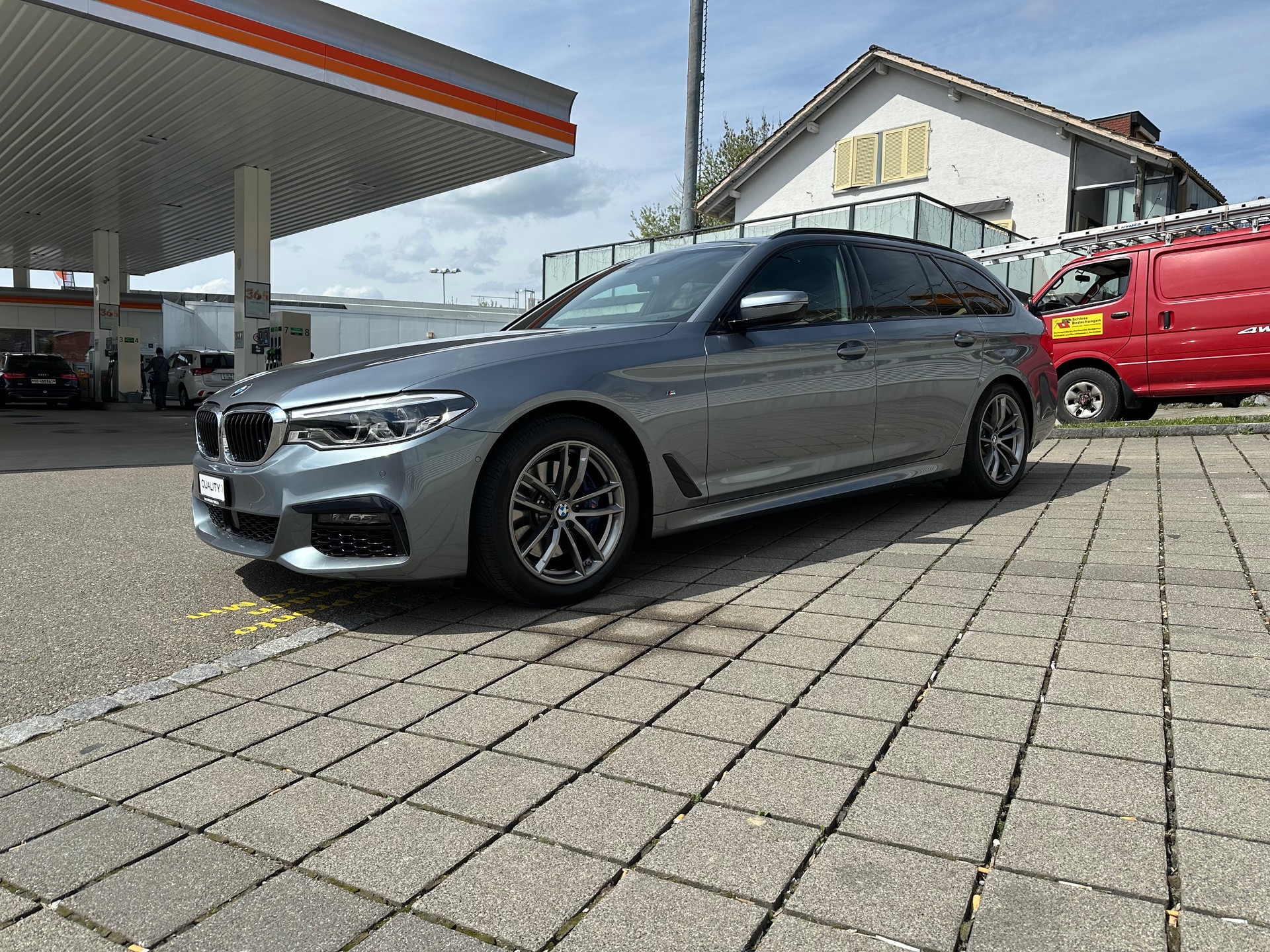 BMW 530i xDrive Touring Sport Line Steptronic