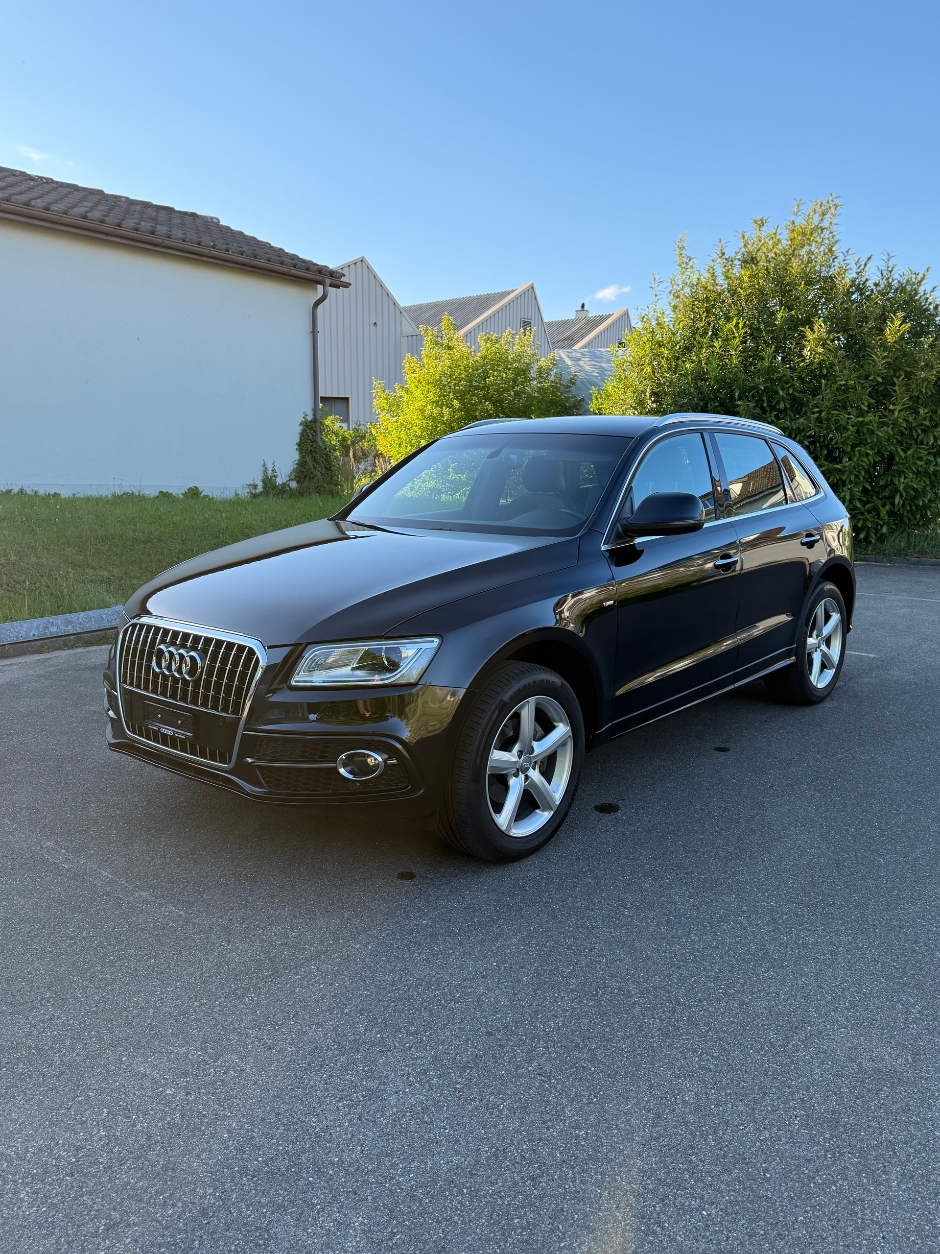 AUDI Q5 2..0 TDI Quattro S-Line 7-Gang Automatik