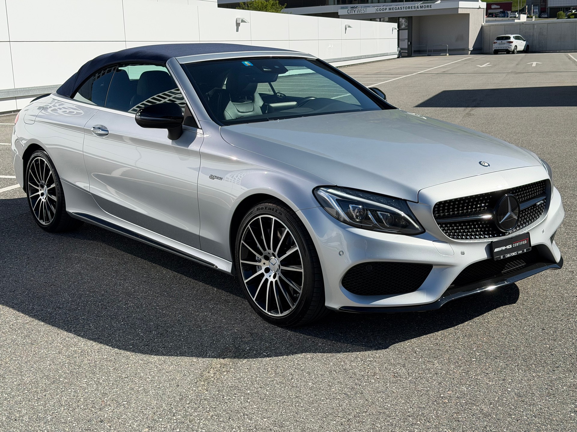 MERCEDES-BENZ C 43 Cabriolet AMG 4Matic 9G-Tronic-image-15
