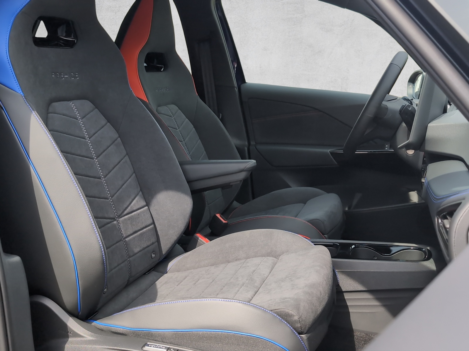 VW ID.3 GTX Performance Fire & Ice Edition-image-13