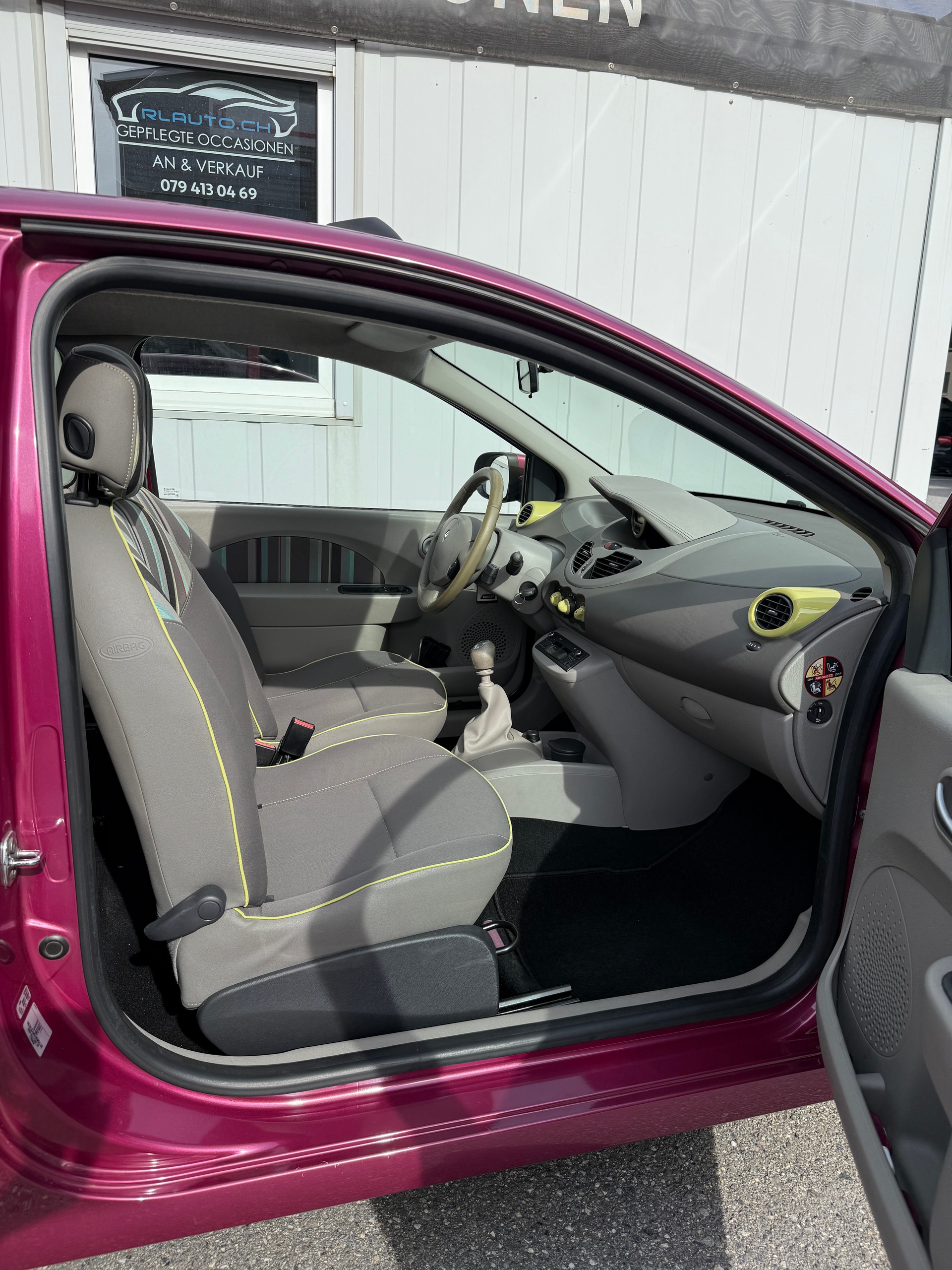 RENAULT Twingo 1.2 16V Liberty CABRIO DACH-image-17
