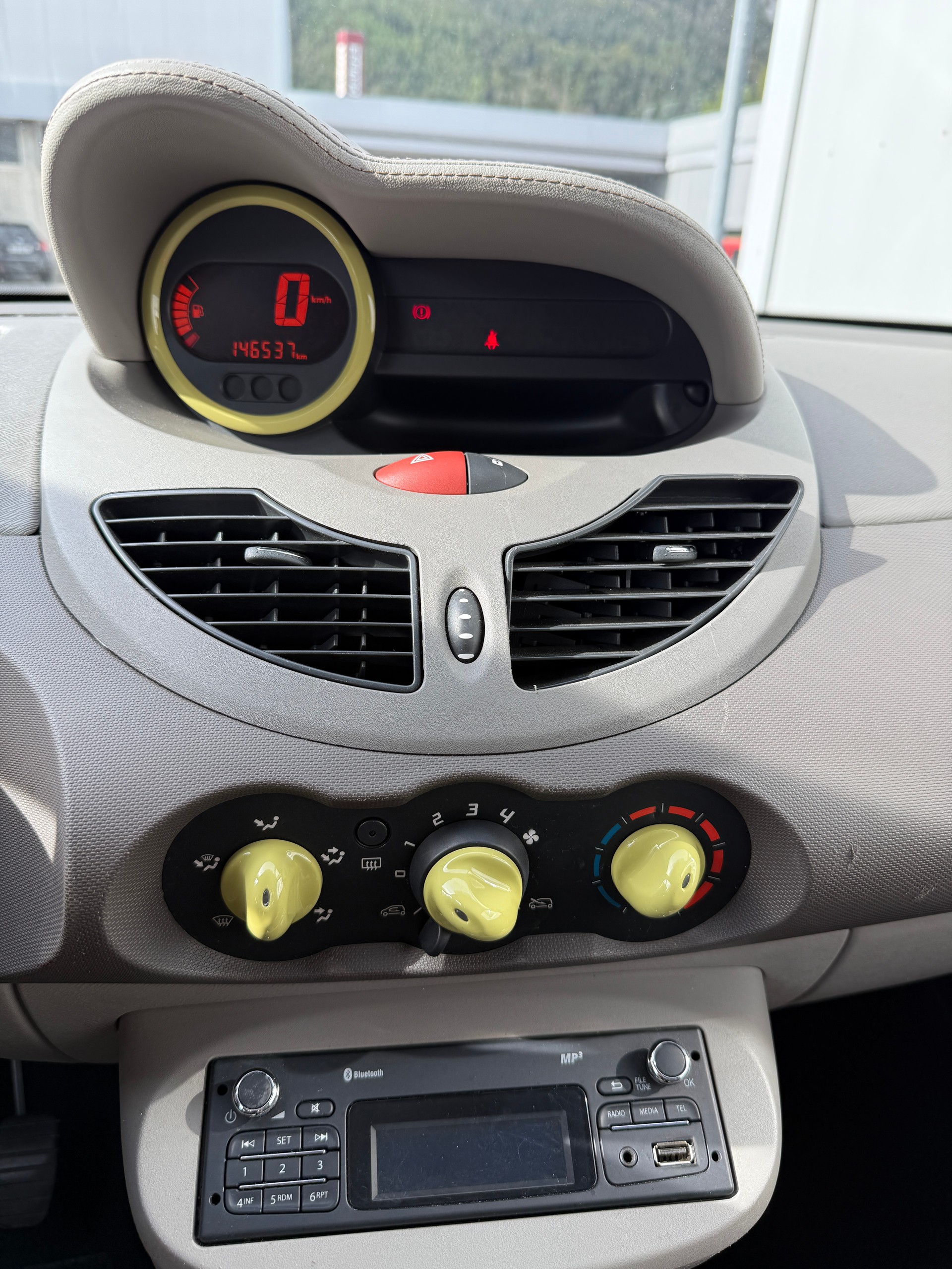 RENAULT Twingo 1.2 16V Liberty CABRIO DACH-image-12
