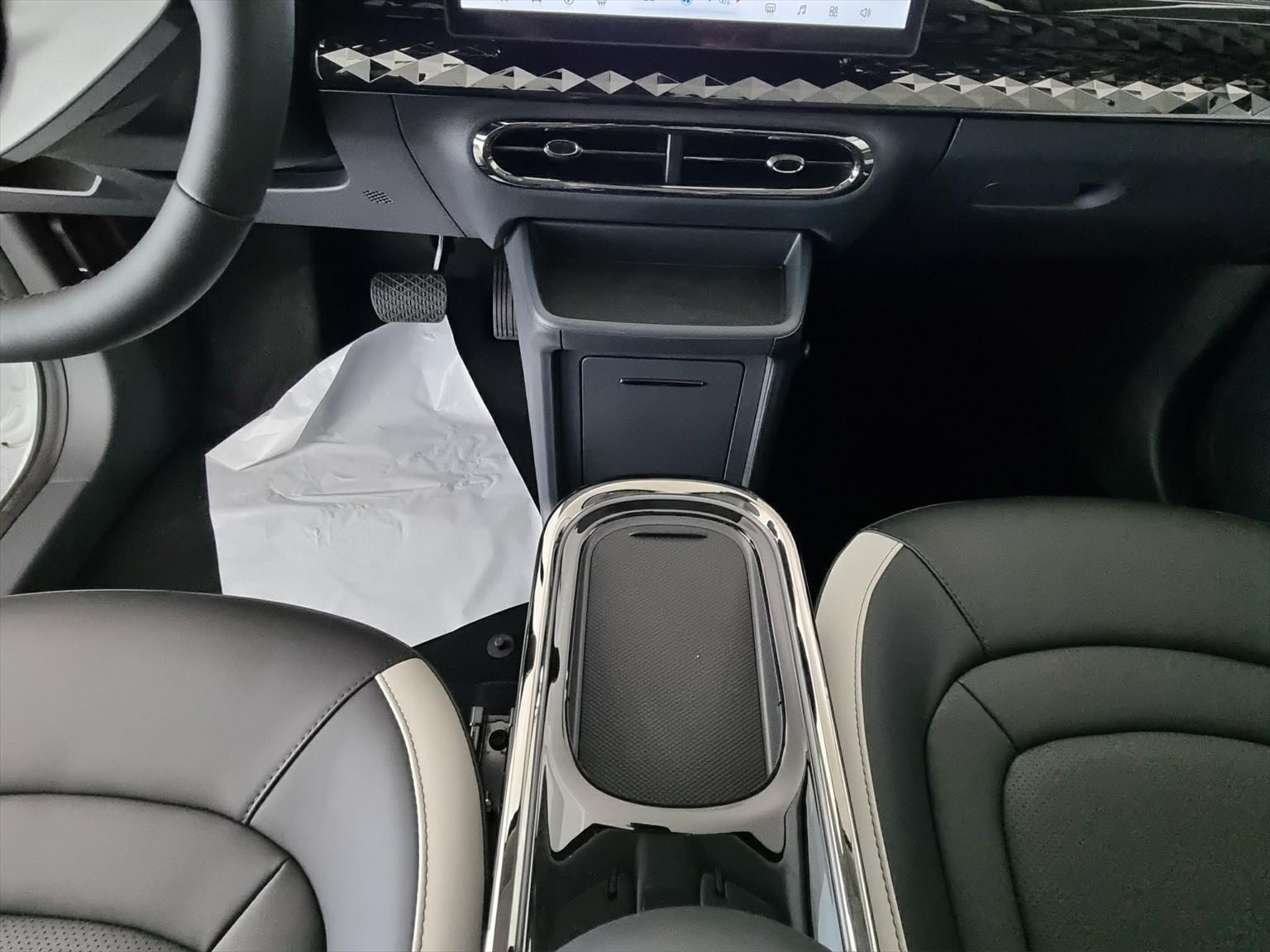 JAC E30X City 41kWh 293km-image-9