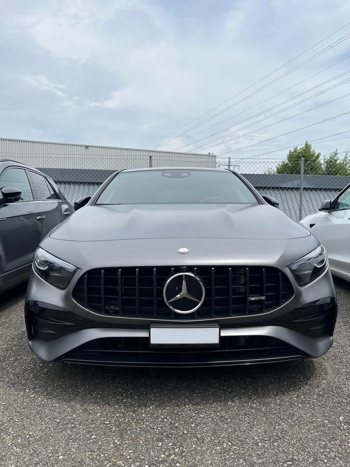MERCEDES-BENZ A 35 AMG 4matic-image-1