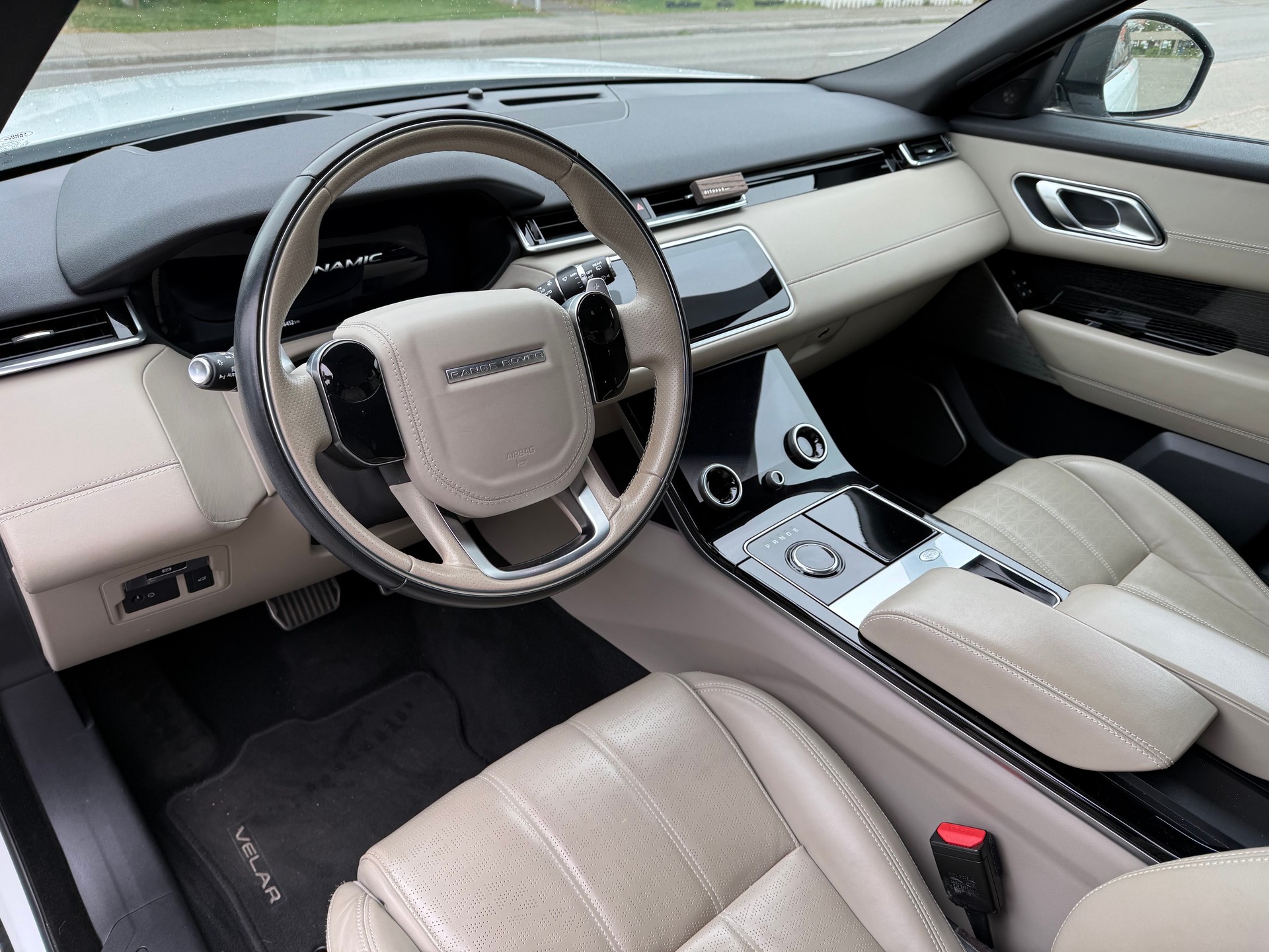 LAND ROVER Range Rover Velar R-Dynamic D 240 HSE Automatic-image-6