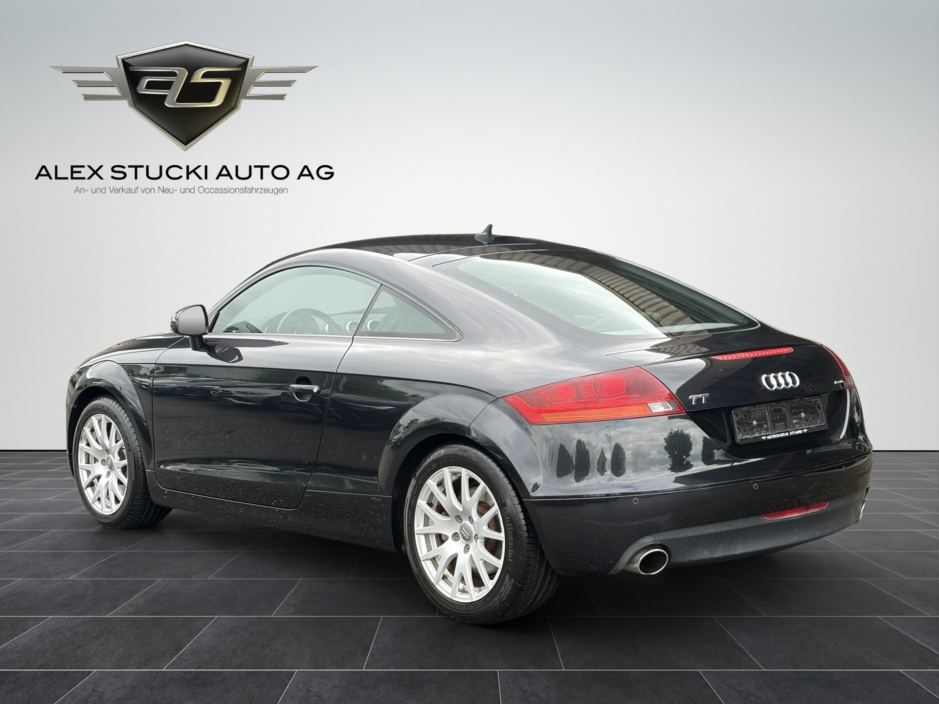 AUDI TT Coupé 3.2 quattro-image-4
