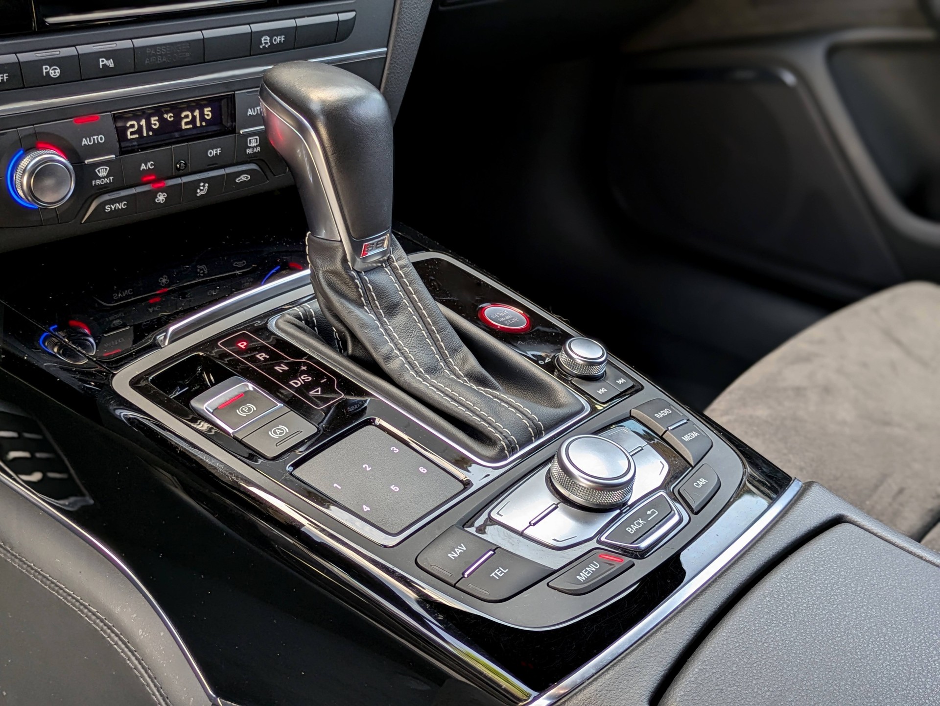 AUDI S6 Avant 4.0 TFSI V8 quattro S-tronic-image-9