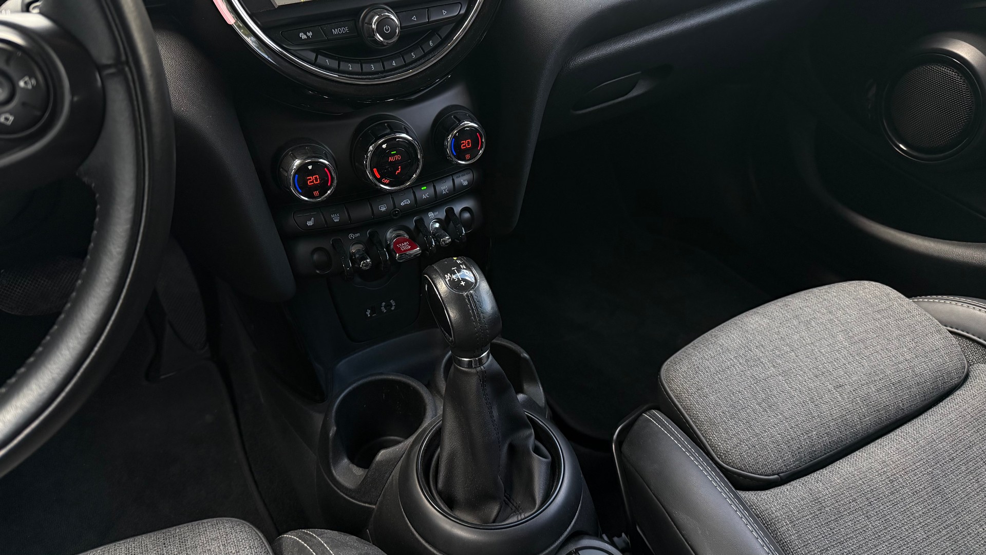 MINI Cooper Steptronic-image-8