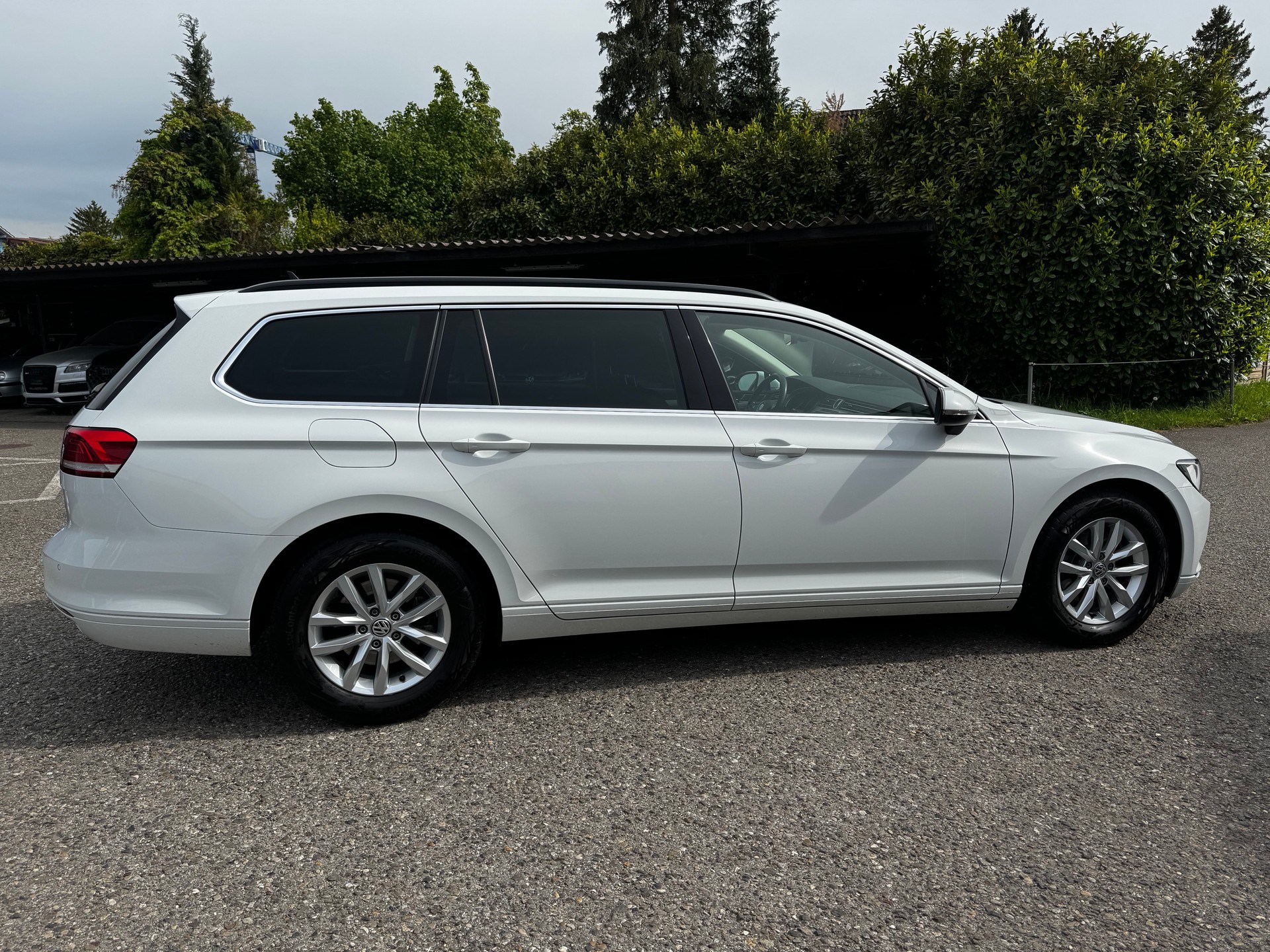 VW Passat Variant 2.0 TDI BMT Comfortline DSG-image-6