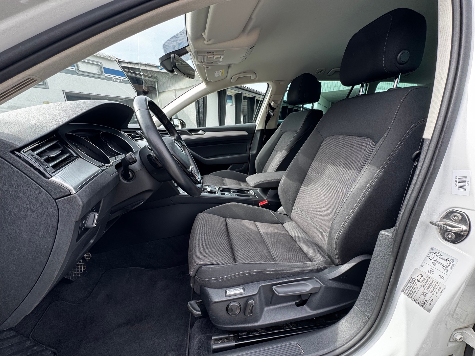 VW Passat Variant 2.0 TDI BMT Comfortline DSG-image-7