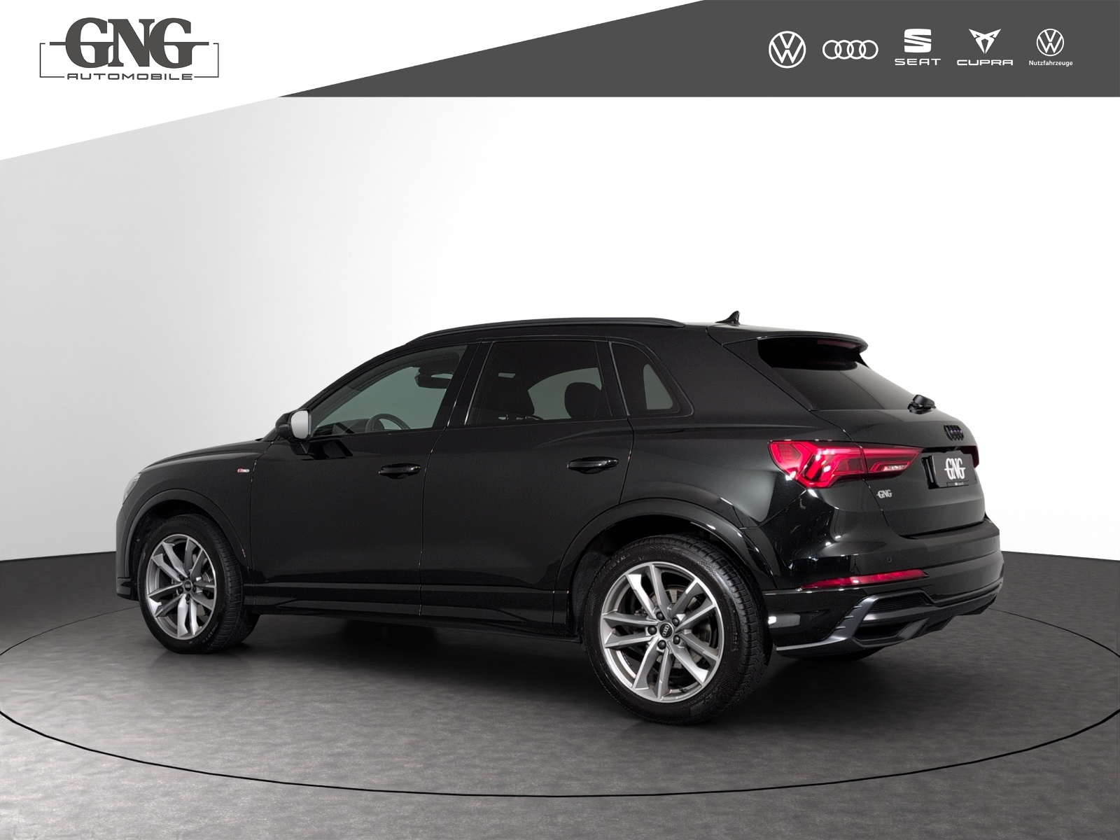 AUDI Q3 35 TFSI S line Attraction S-tronic-image-1