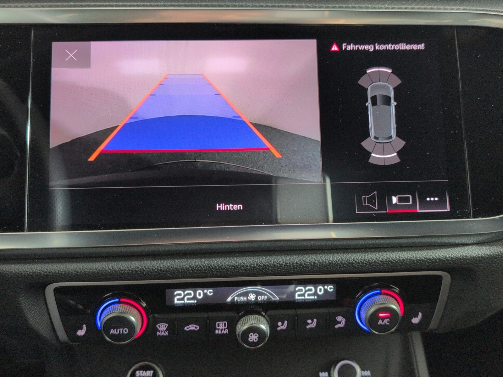 AUDI Q3 35 TFSI S line Attraction S-tronic-image-12
