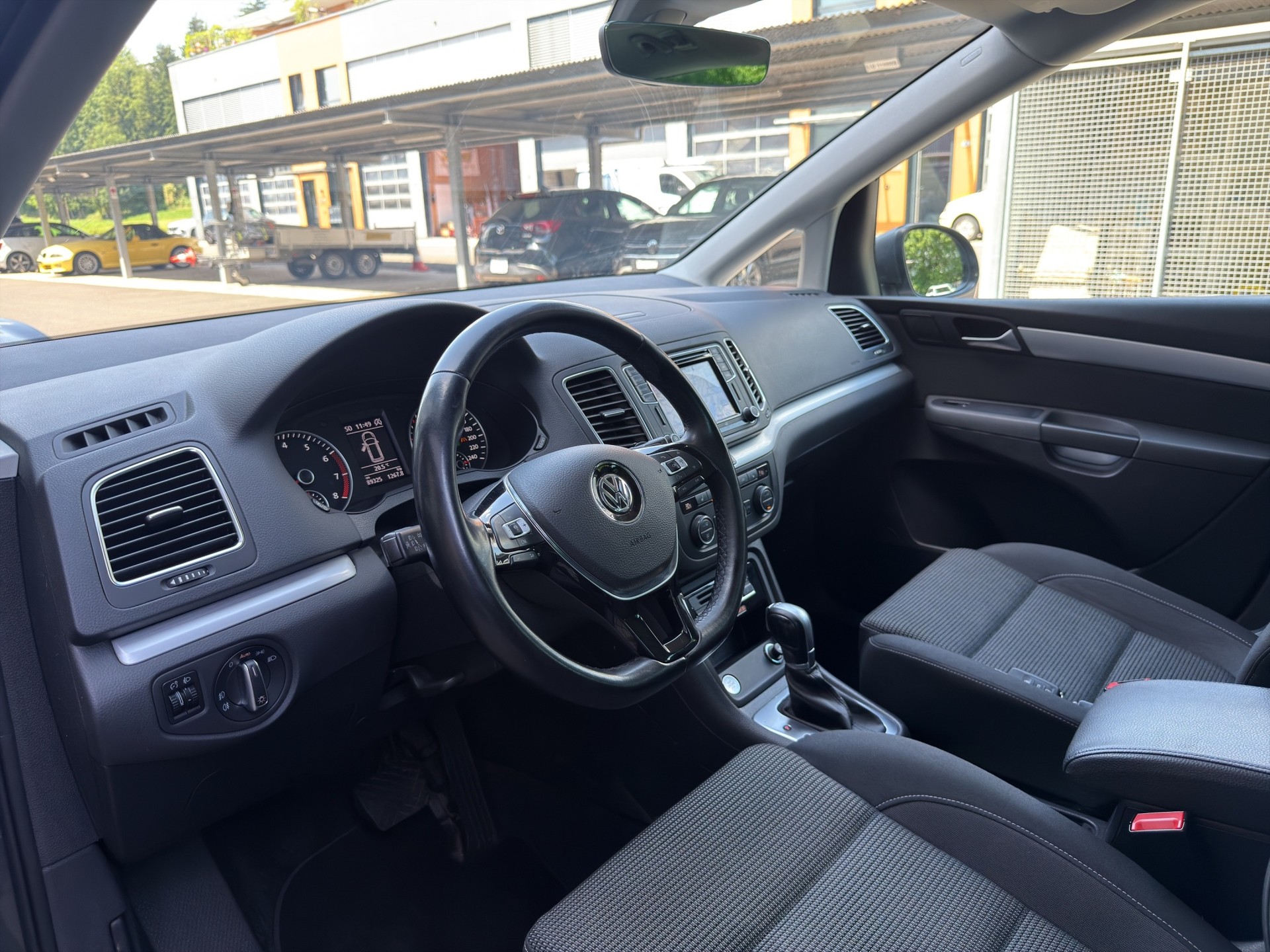 VW Sharan 1.4 TSI BlMT Comfortline DSG-image-9