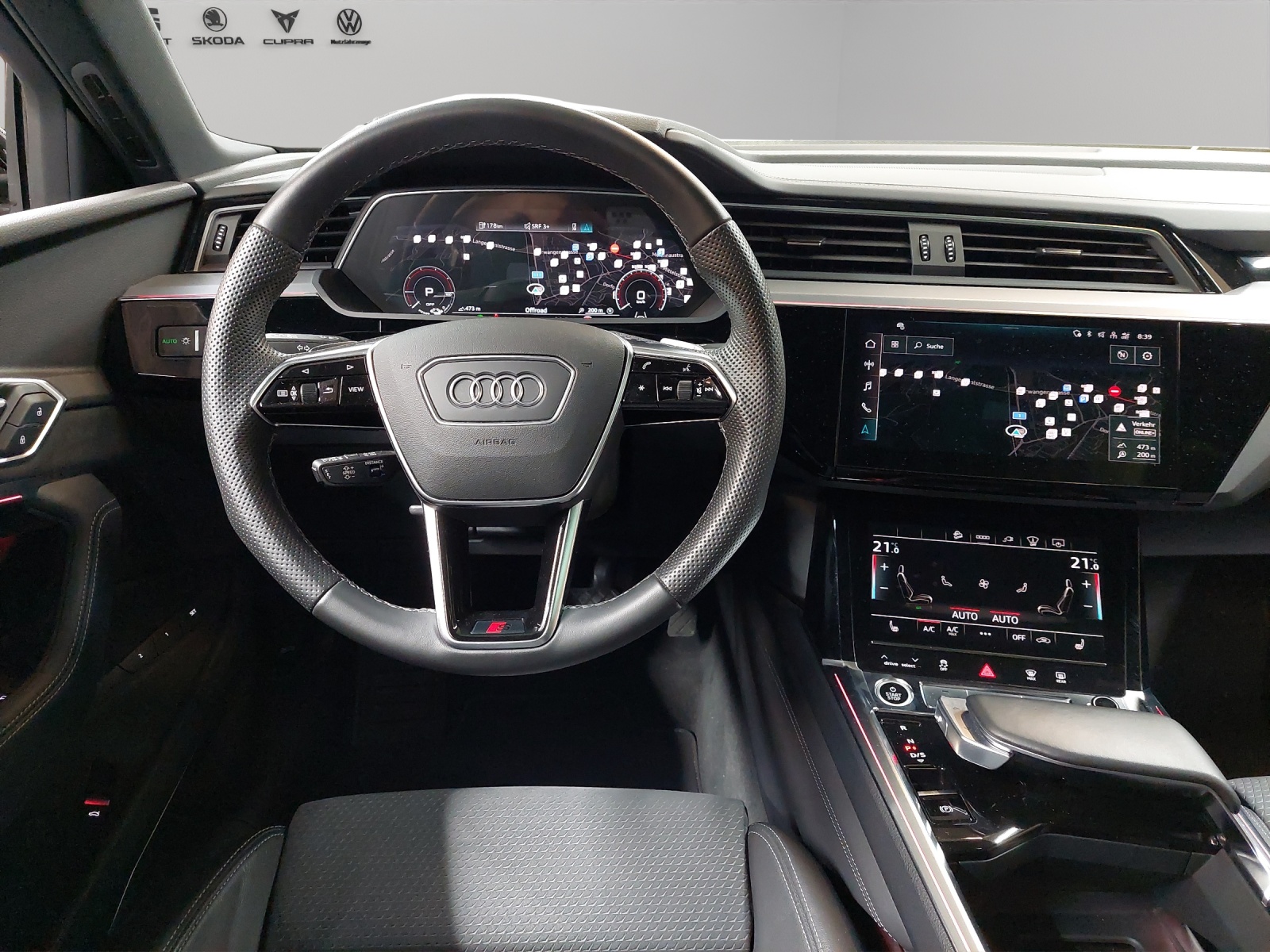 AUDI e-tron 55 S Line Black Edition quattro-image-6