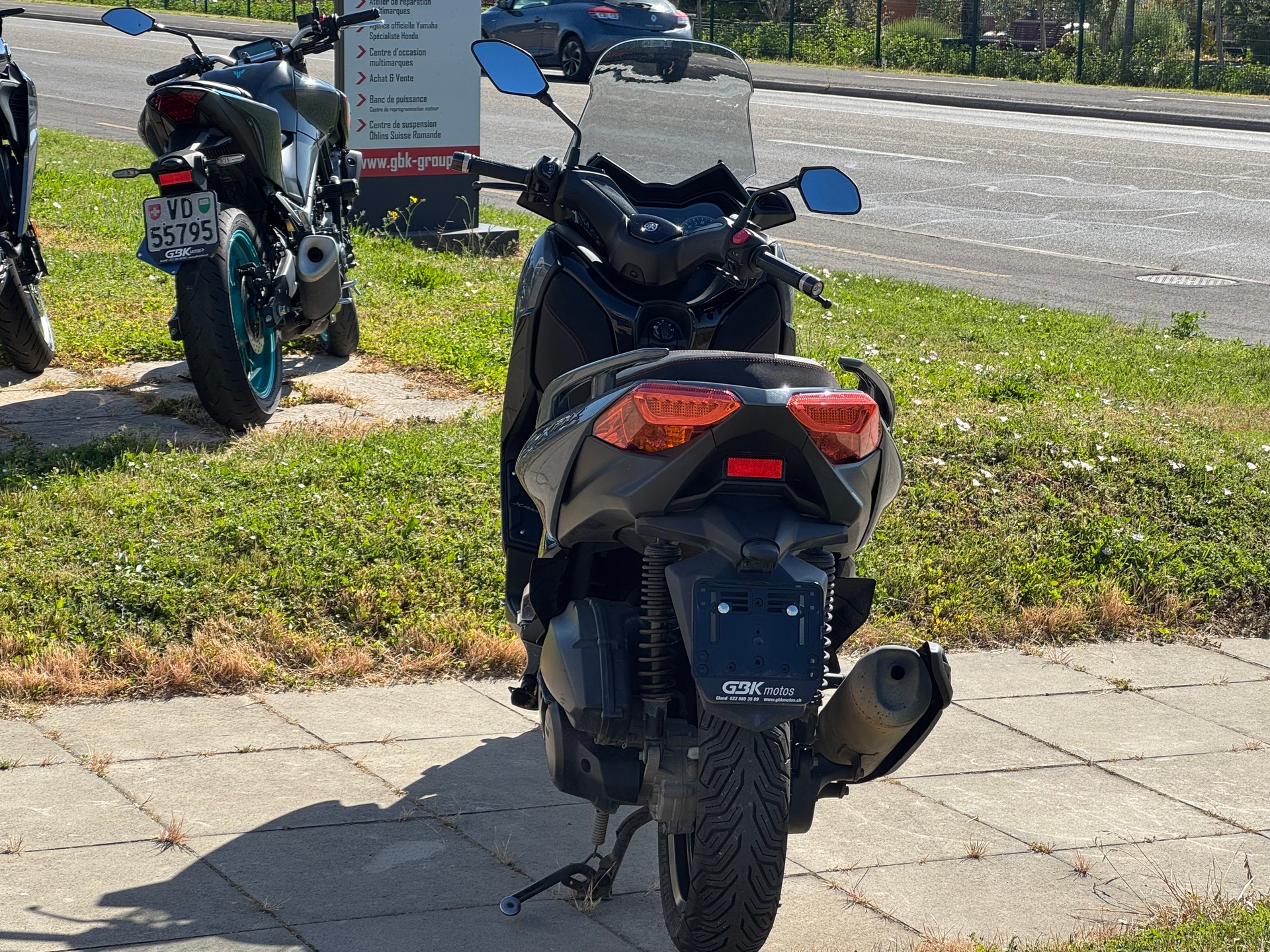 YAMAHA X-Max YP 125 Tech Max-showroom-element-2