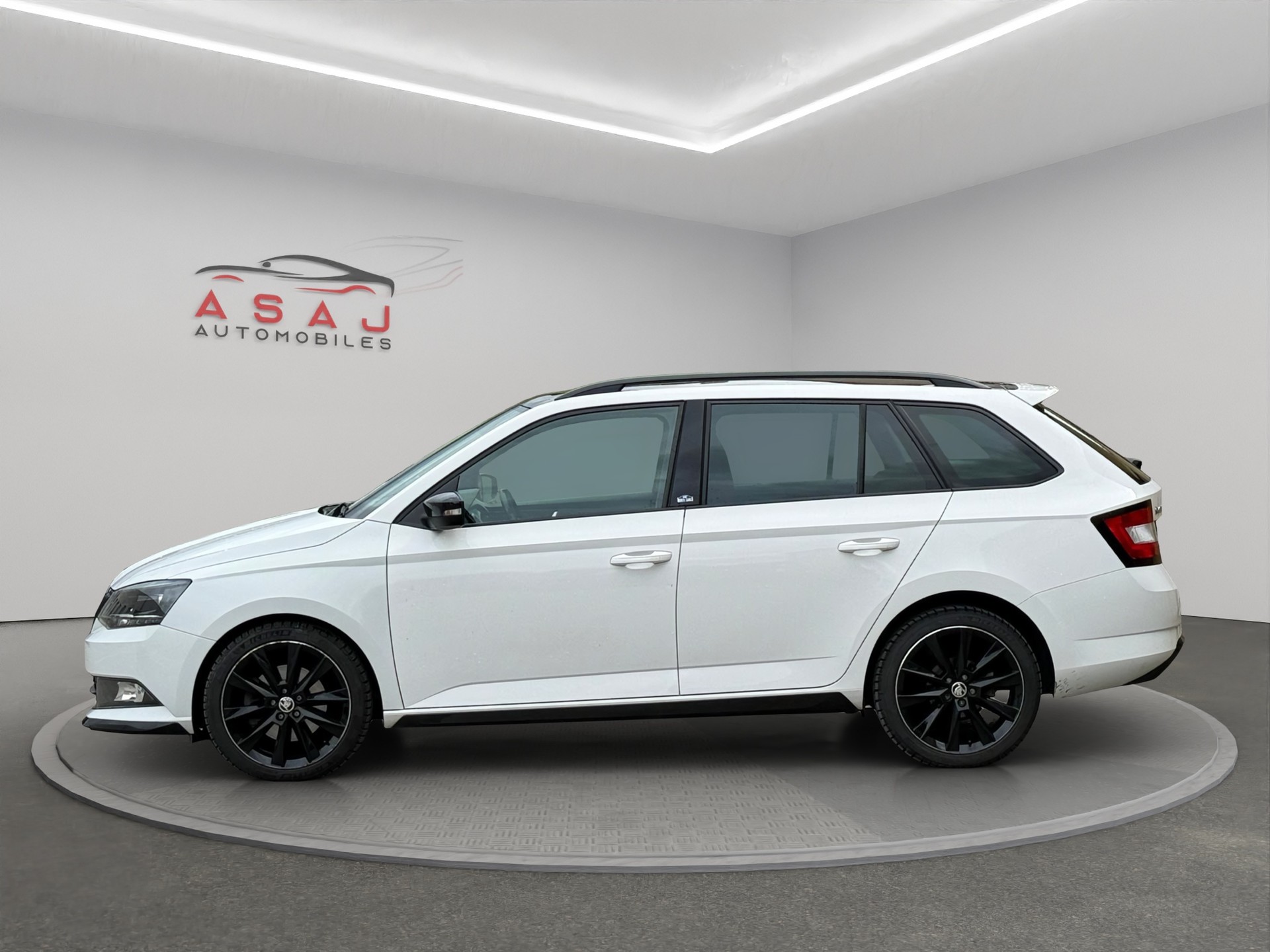 SKODA Fabia 1.0 TSI Monte Carlo DSG-image-6