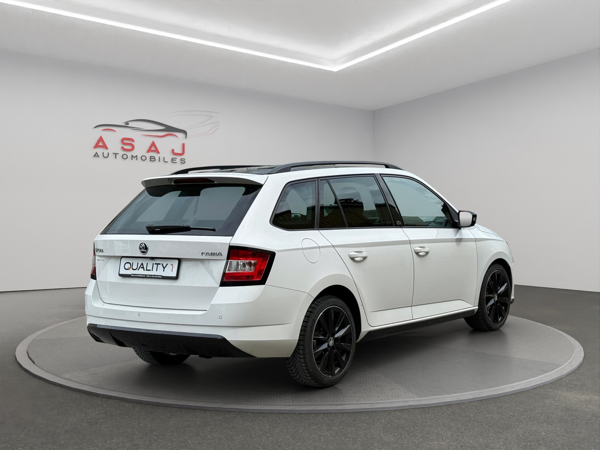 SKODA Fabia 1.0 TSI Monte Carlo DSG-image-4
