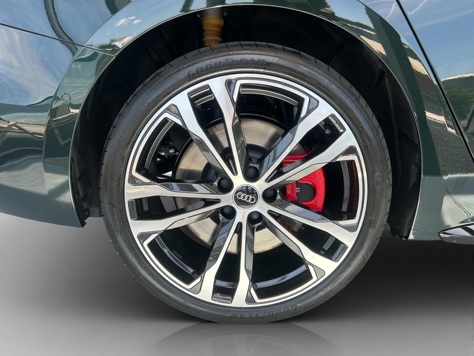 AUDI A5 Avant e-hybrid quattro 270 kW S tronic-image-13