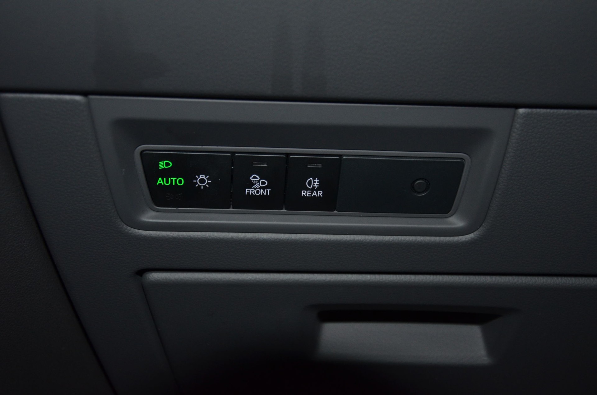 VW Touareg 3.0 TDI Atmosphere Tiptronic-image-19