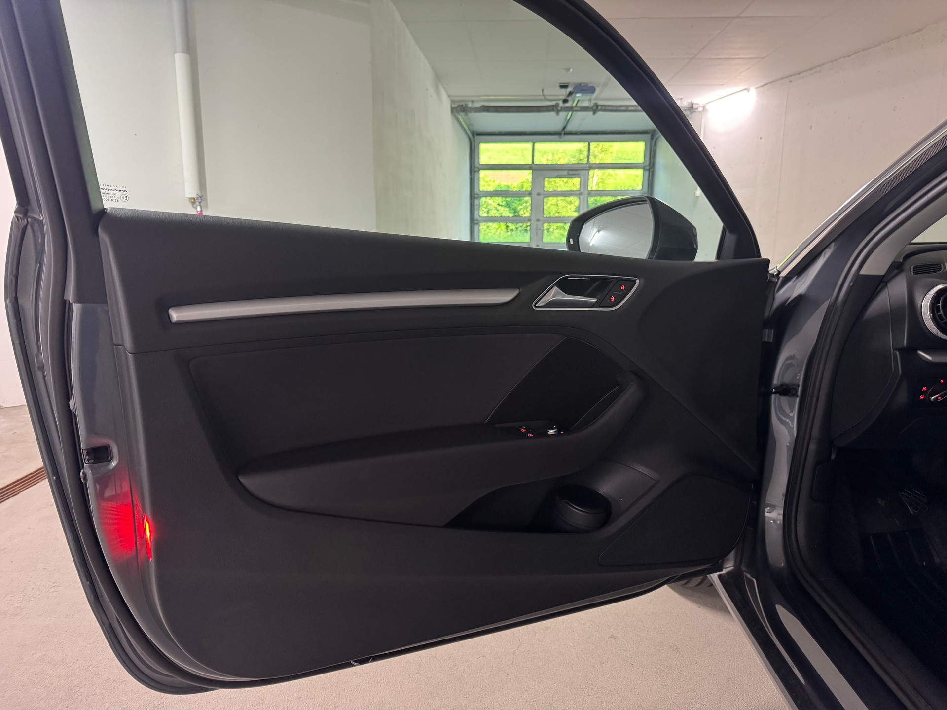 AUDI A3 1.4 TFSI Attraction 2-Hand-image-10