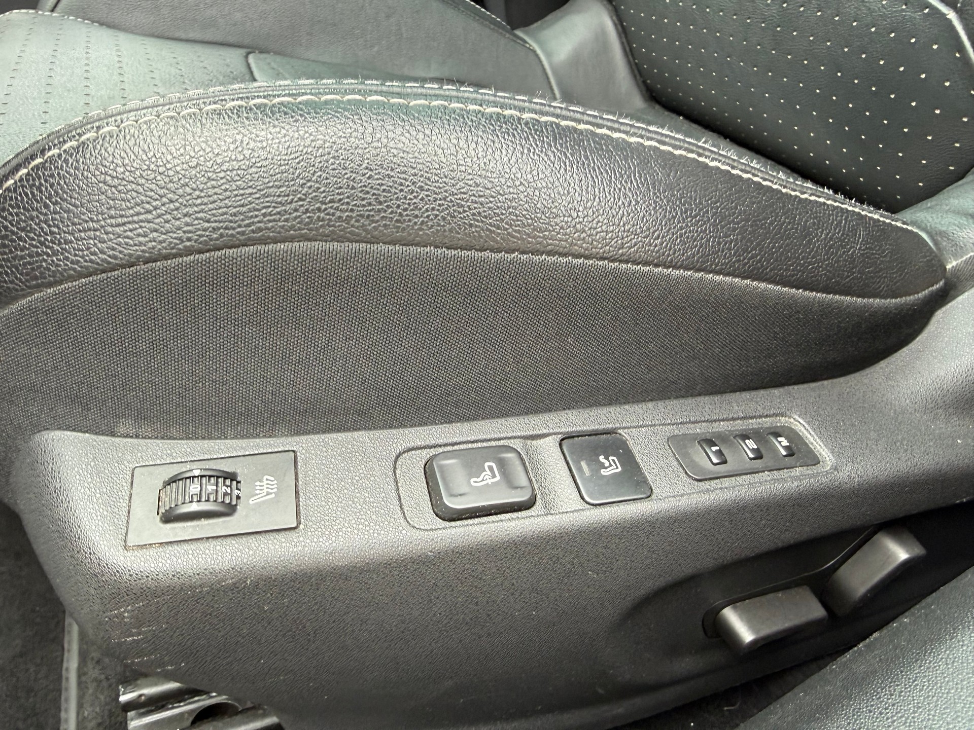 CITROEN C4 Berline 1.6 VTi Exclusive-image-11