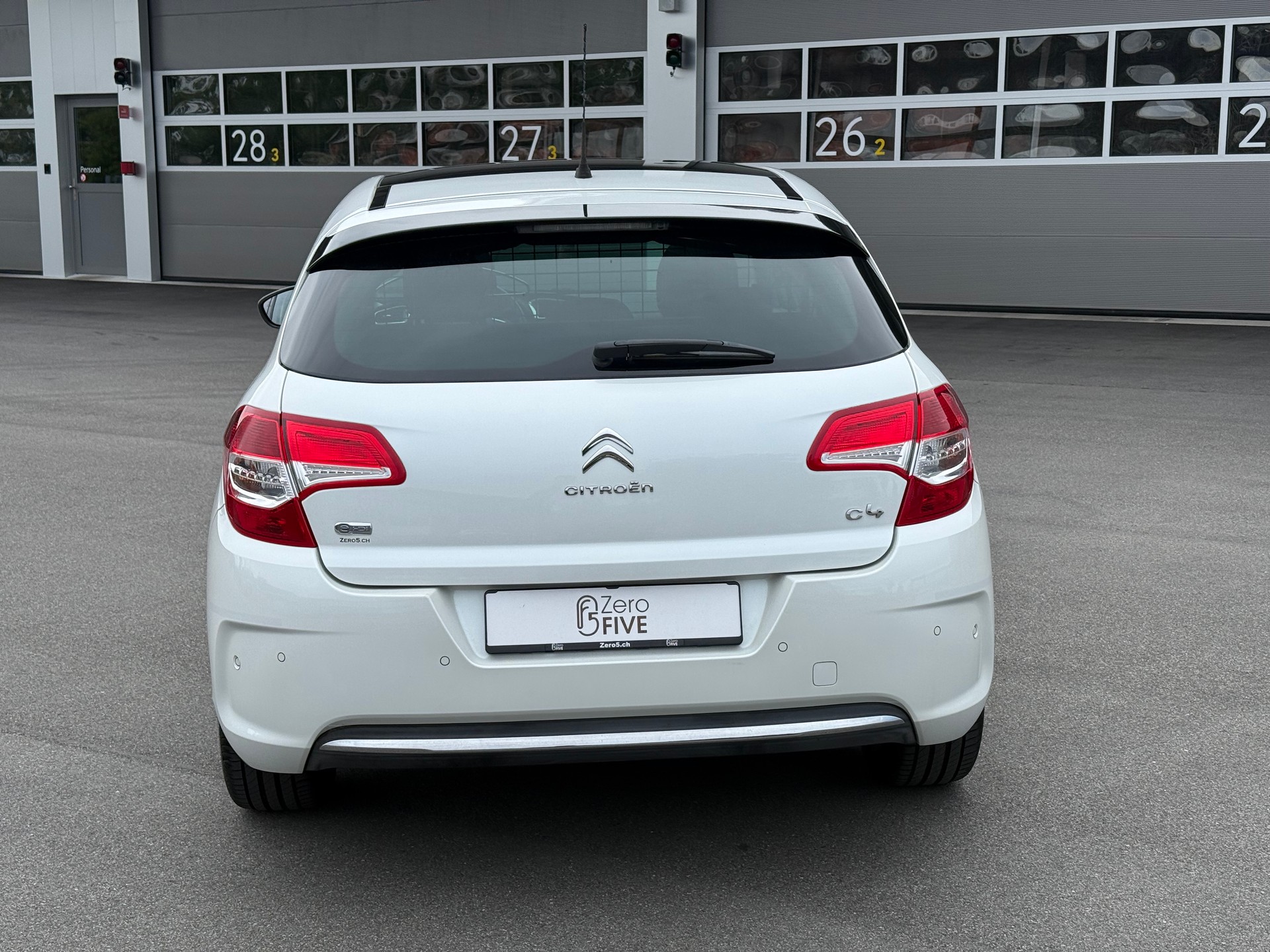 CITROEN C4 Berline 1.6 VTi Exclusive-image-4