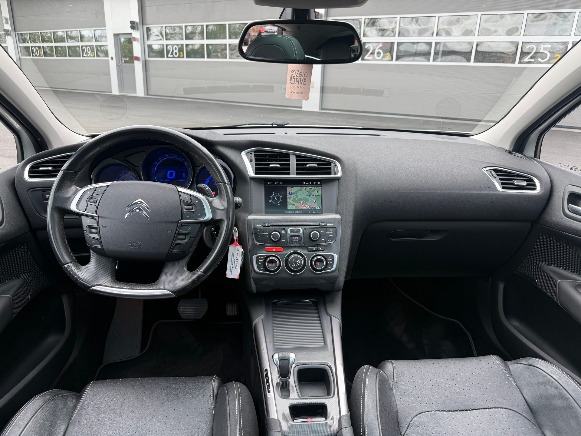 CITROEN C4 Berline 1.6 VTi Exclusive-image-7