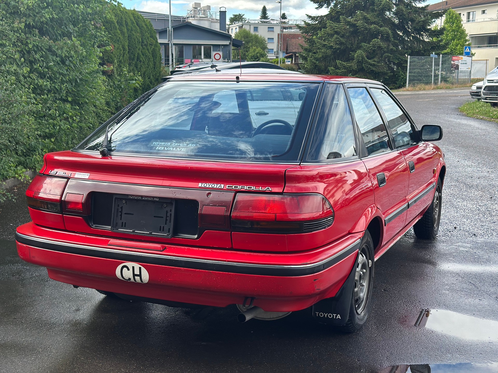 TOYOTA Corolla 1.6 GLi Liftback-image-5