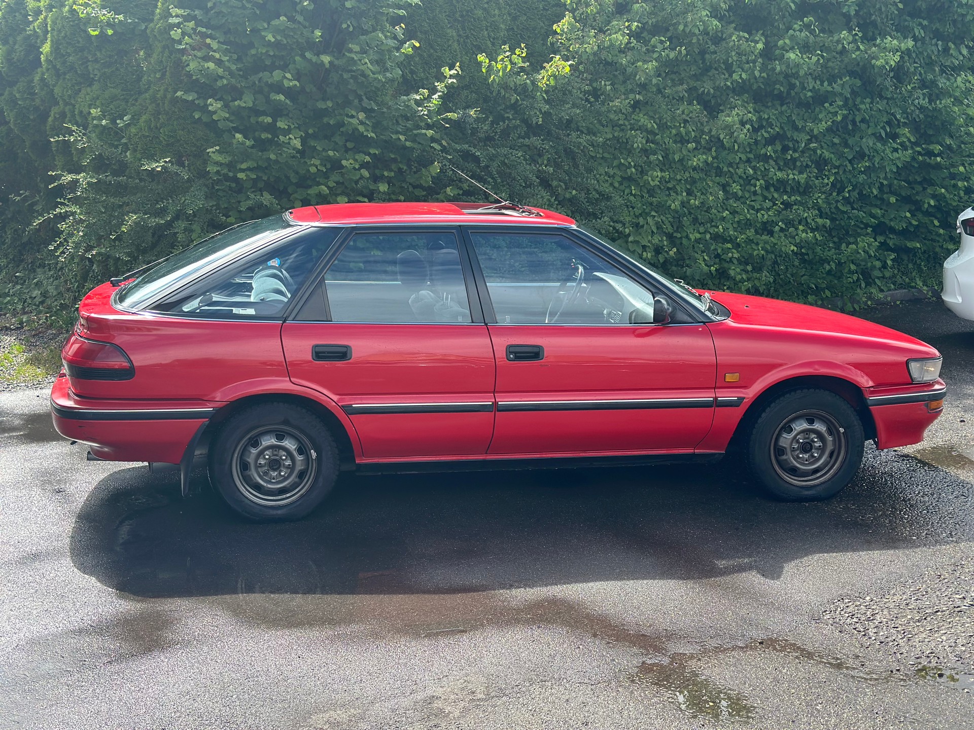 TOYOTA Corolla 1.6 GLi Liftback-image-4