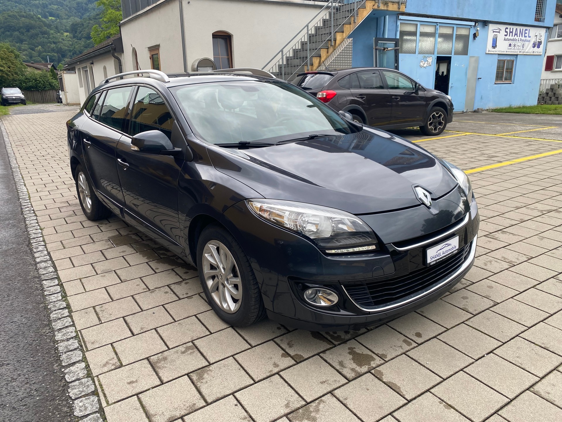 RENAULT Mégane Grandtour 1.5 dCi Dynamique EDC-image-4