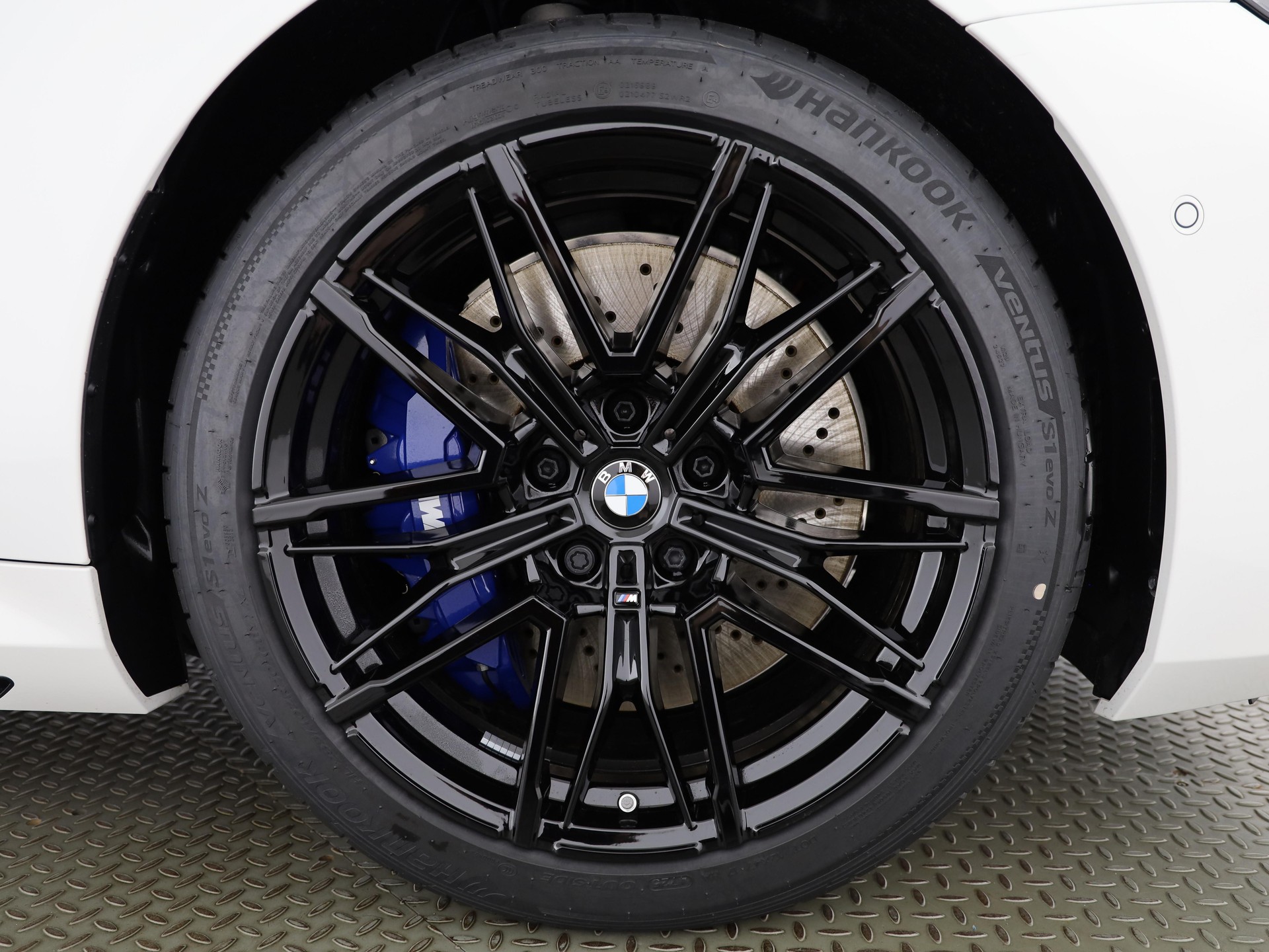 BMW M5 xDrive-image-20