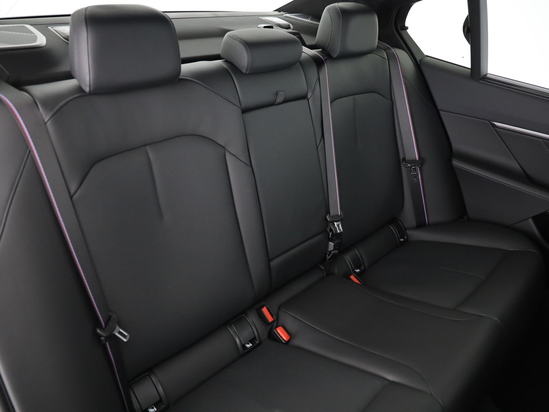BMW M5 xDrive-image-14