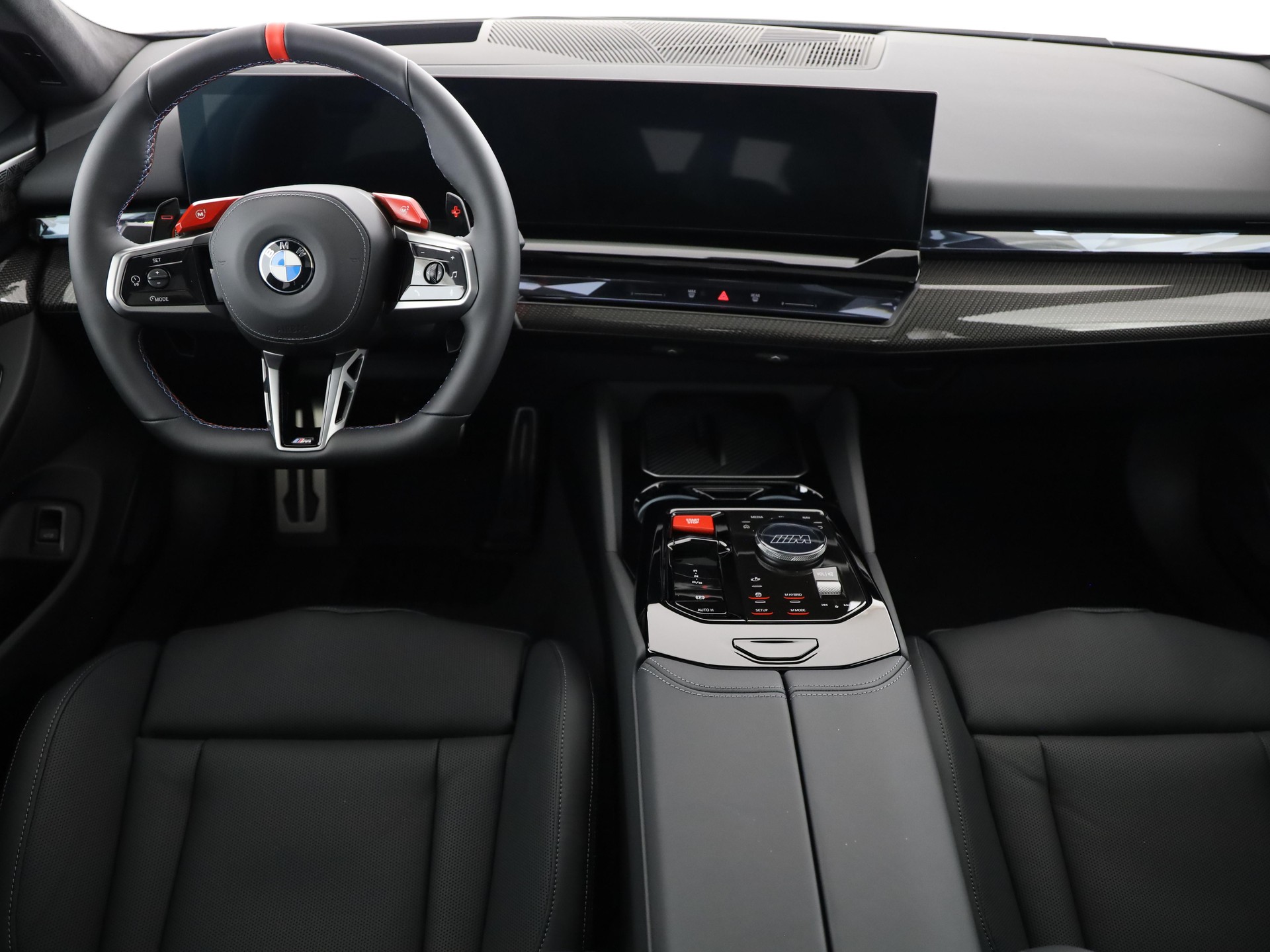 BMW M5 xDrive-image-16