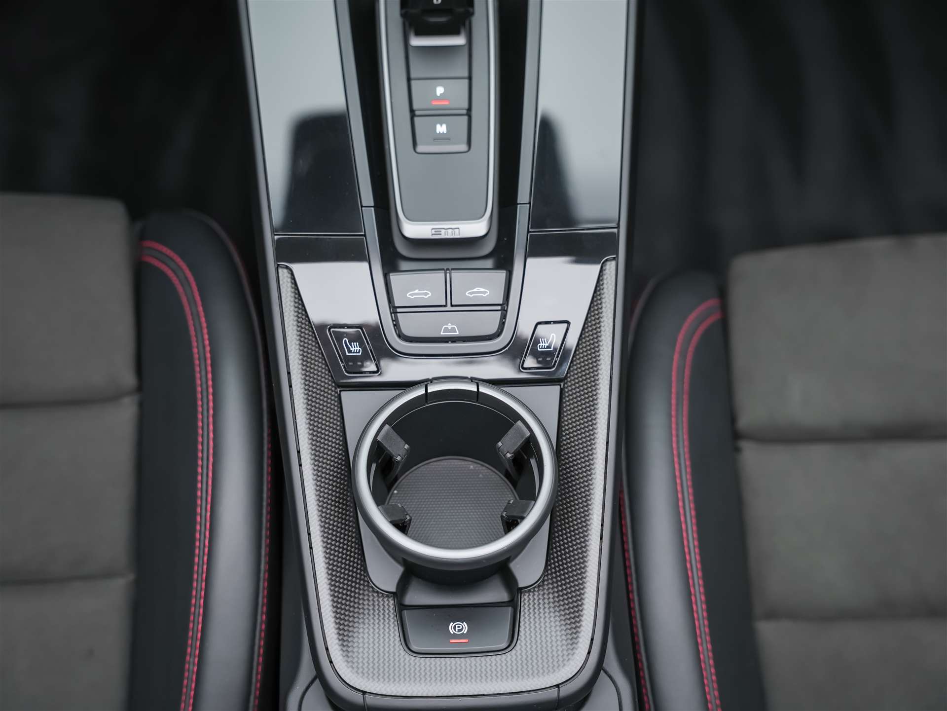 PORSCHE 911 Carrera GTS Cabriolet PDK-image-28