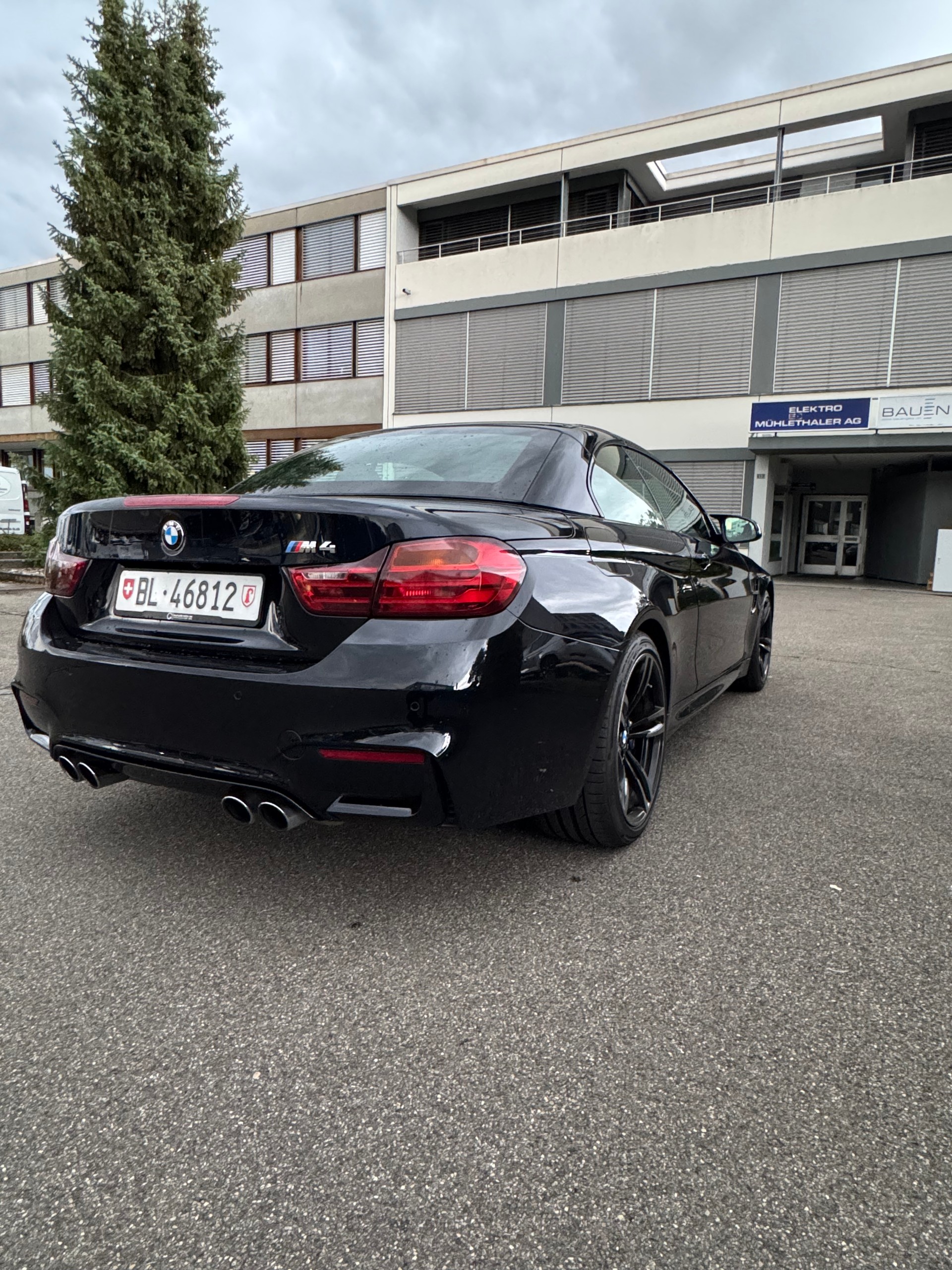 BMW M4-image-3