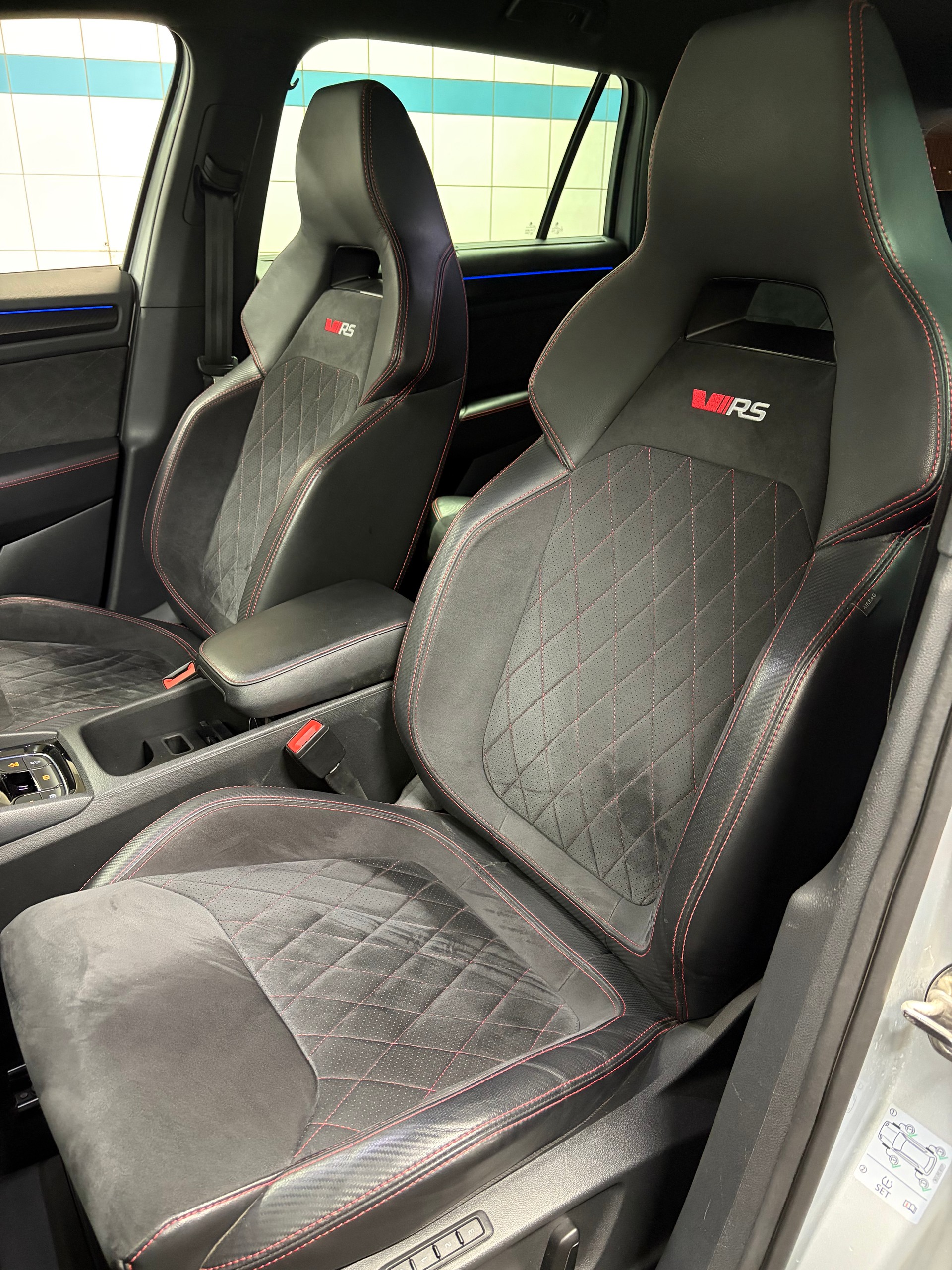 SKODA 2.0 Bi-TDI 240 RS DSG-image-5