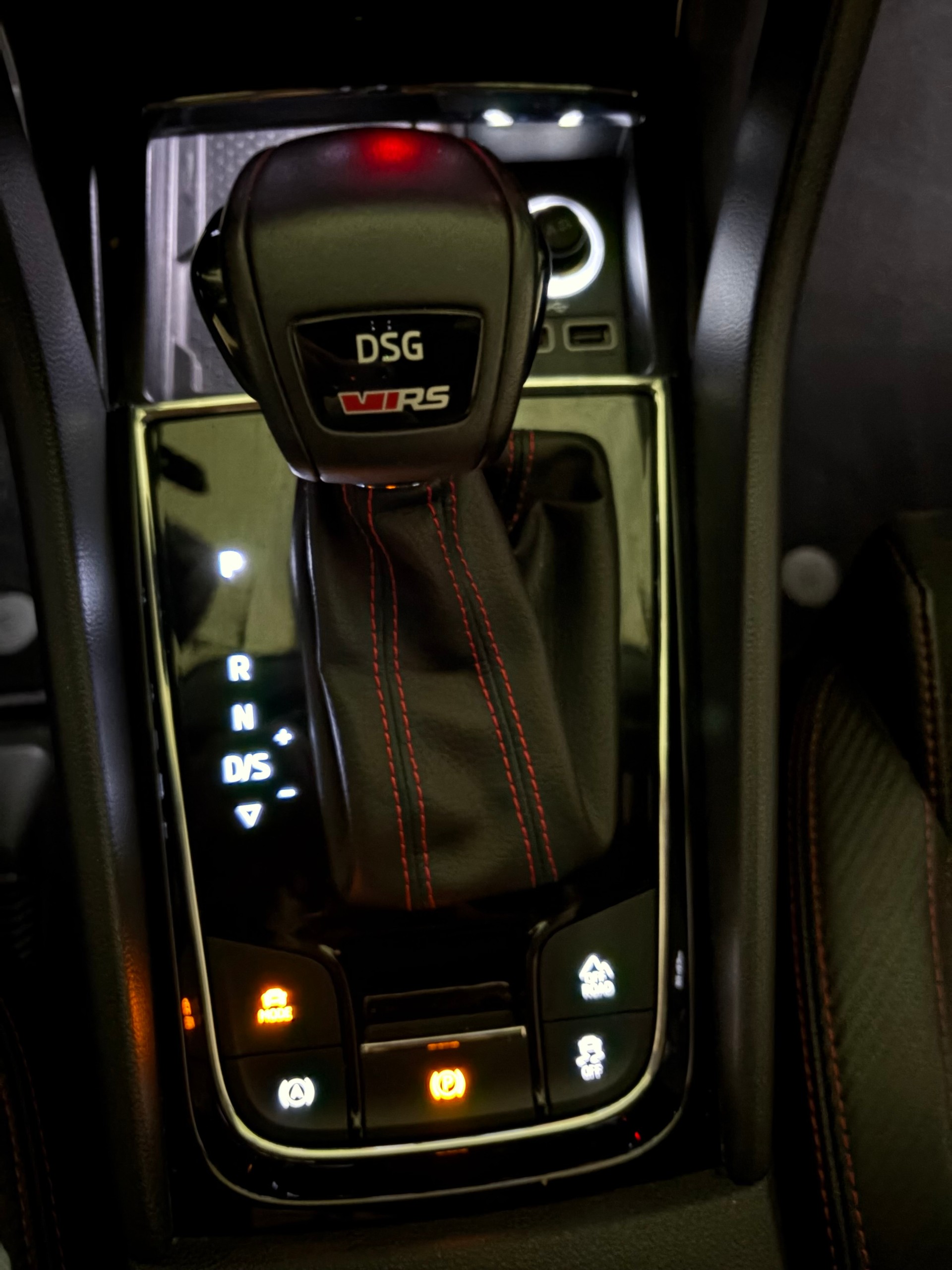 SKODA 2.0 Bi-TDI 240 RS DSG-image-6