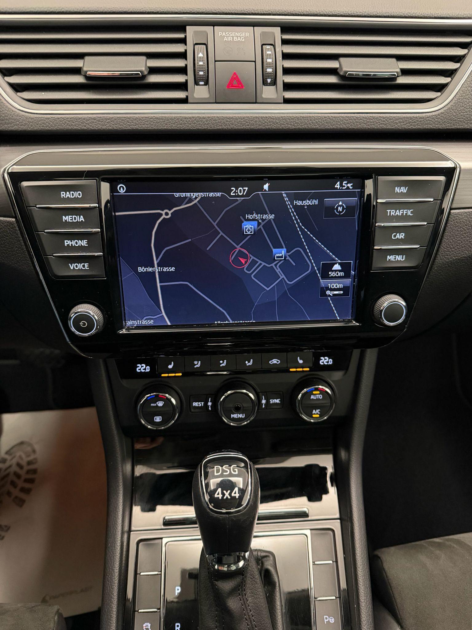 SKODA Superb Combi 2.0 TDI 190 Style 4x4 DSG-image-19