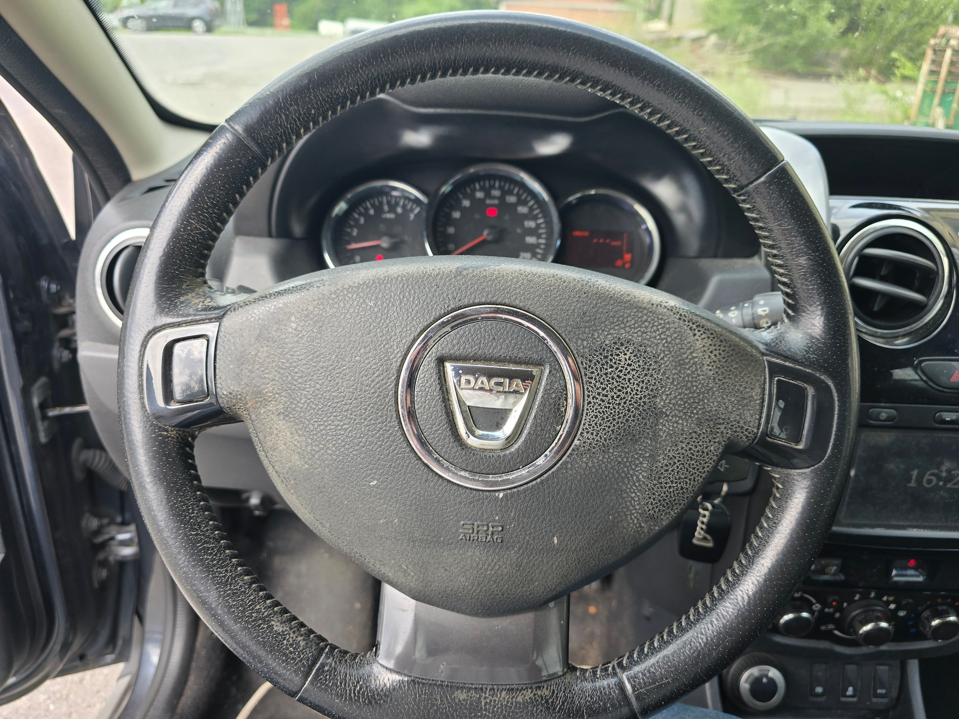DACIA Duster 1.2 T Ambiance 4x4-image-11