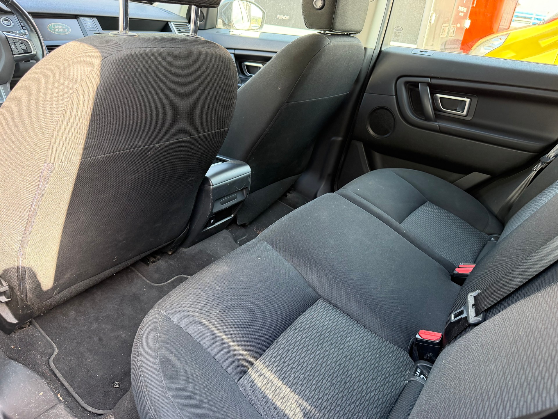 LAND ROVER Discovery Sport 2.0 TD4 HSE AT9-image-12