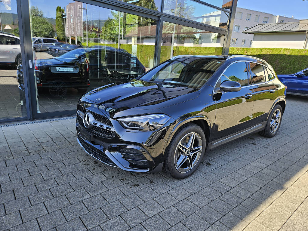 MERCEDES-BENZ GLA 250 4Matic AMG Line Swiss Star-image-0