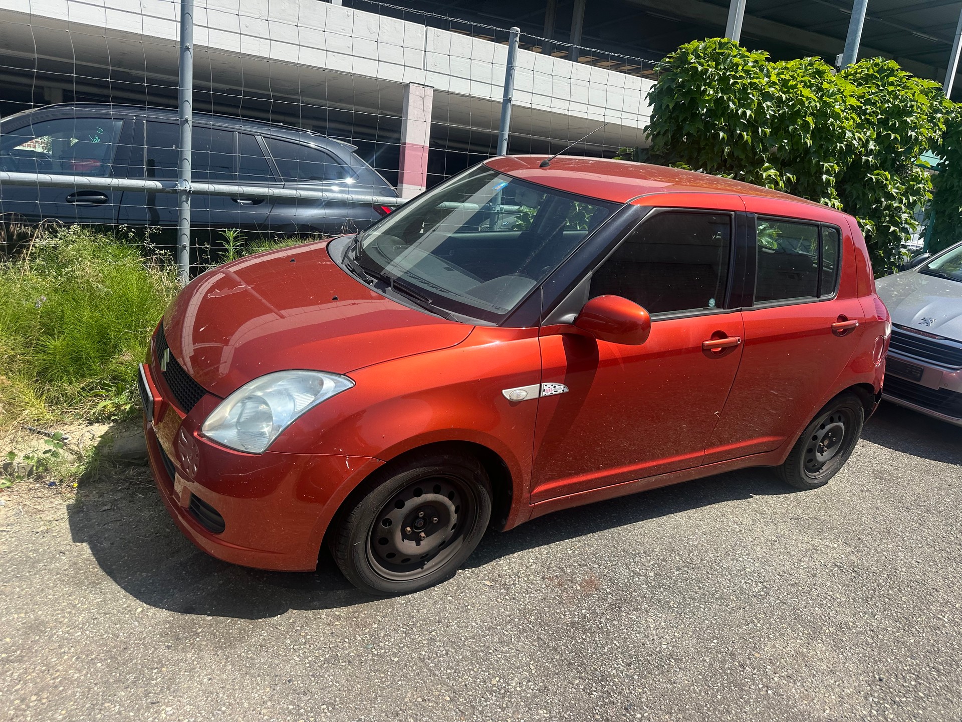 SUZUKI Swift 1.3i 16V GL Top-image-0