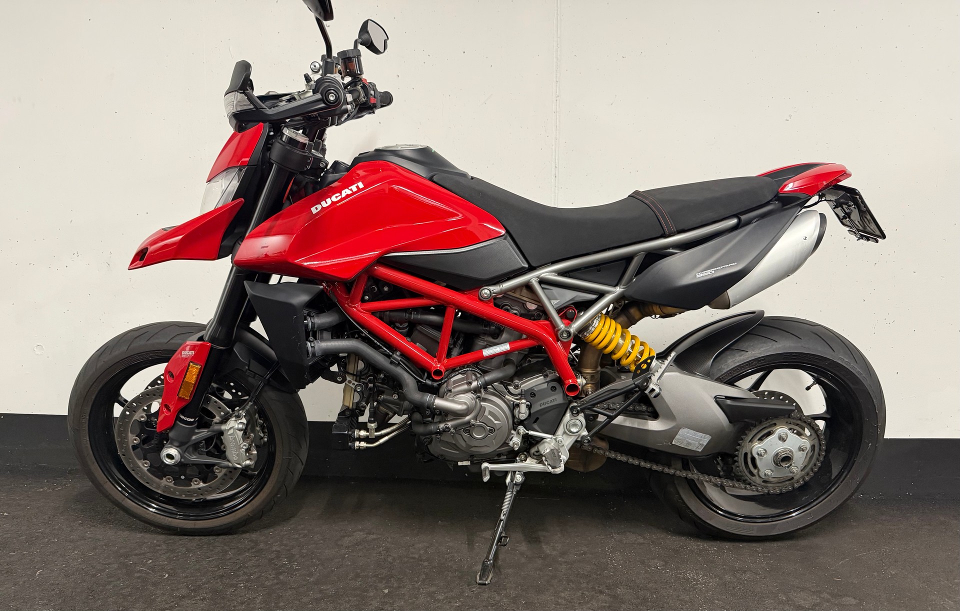 DUCATI Hypermotard 950