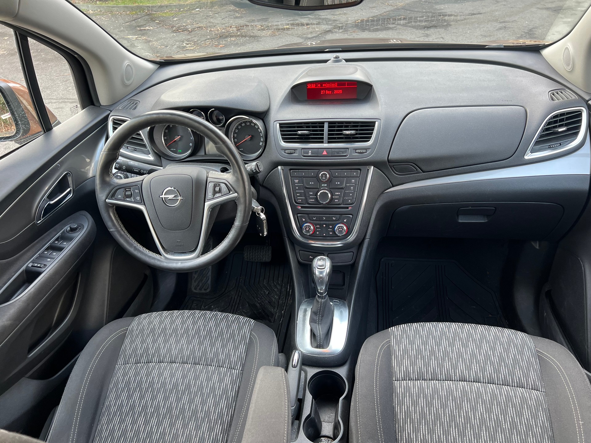 OPEL Mokka 1.4i 16V Turbo Drive 2WD Automatik-image-9