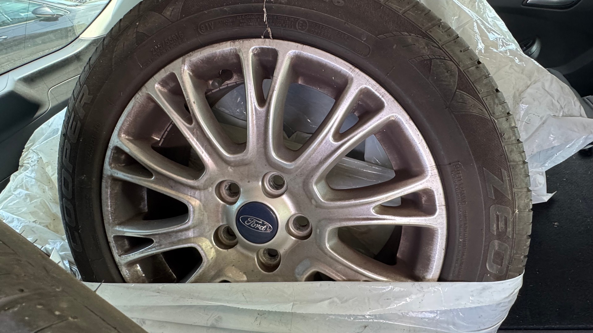 FORD Focus 1.6 SCTi Titanium-image-9