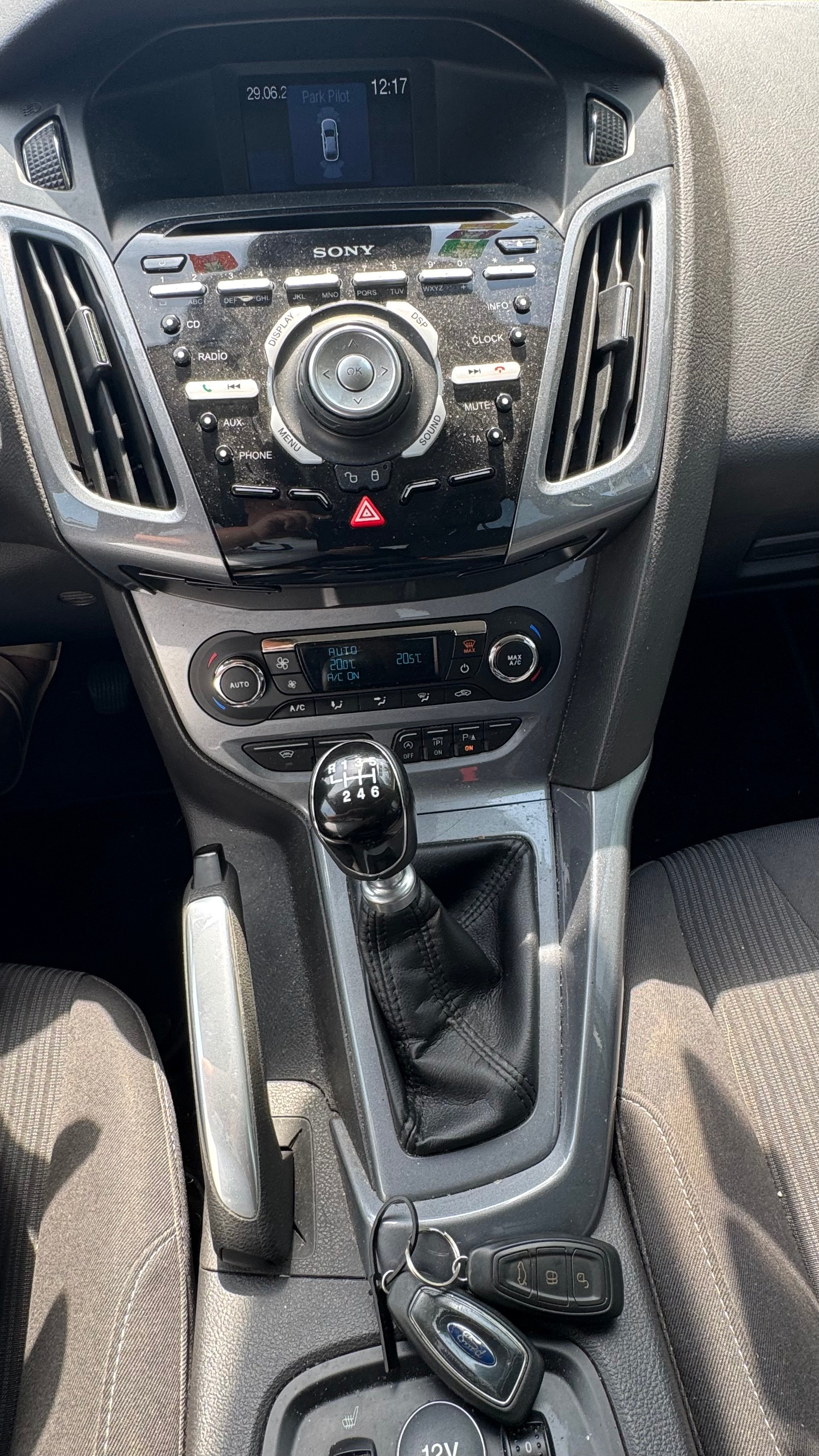 FORD Focus 1.6 SCTi Titanium-image-8